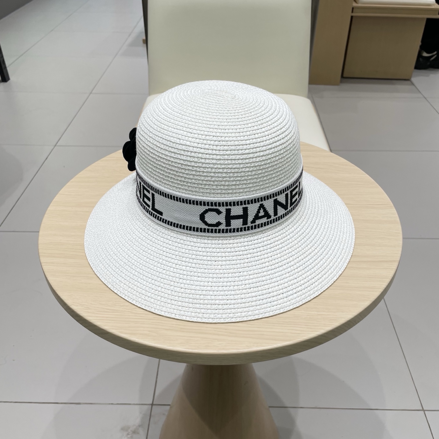  Chanel 渔夫帽子女夏季圆顶帽日系百搭出游防晒草帽韩版字母织带遮阳盆帽