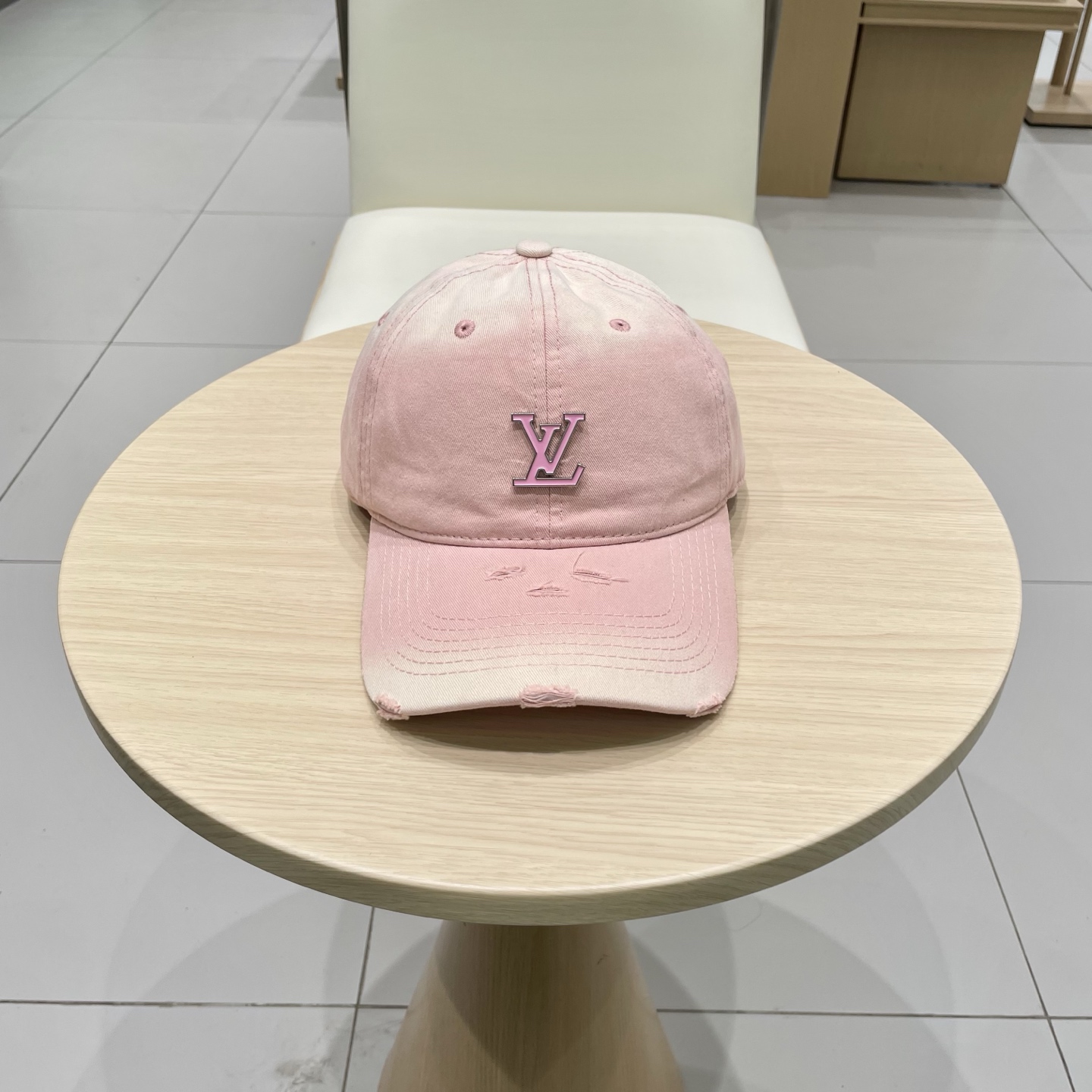  lv路易威登做旧破洞纯色棒球帽女夏季百搭休闲宽檐大头围水洗遮阳情侣鸭舌帽