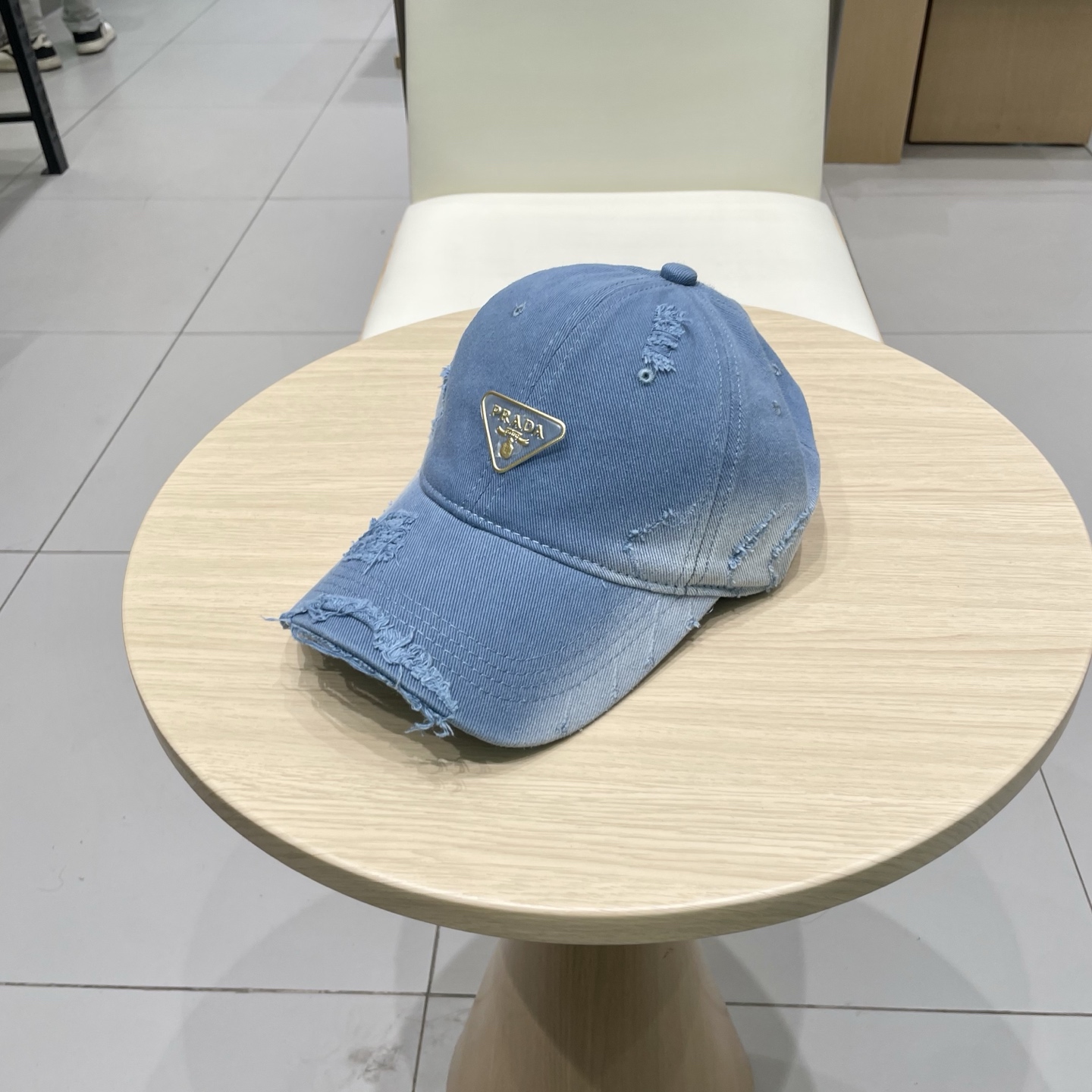 [Prada Hats]Prada rada big head circumference with broken holes, American face