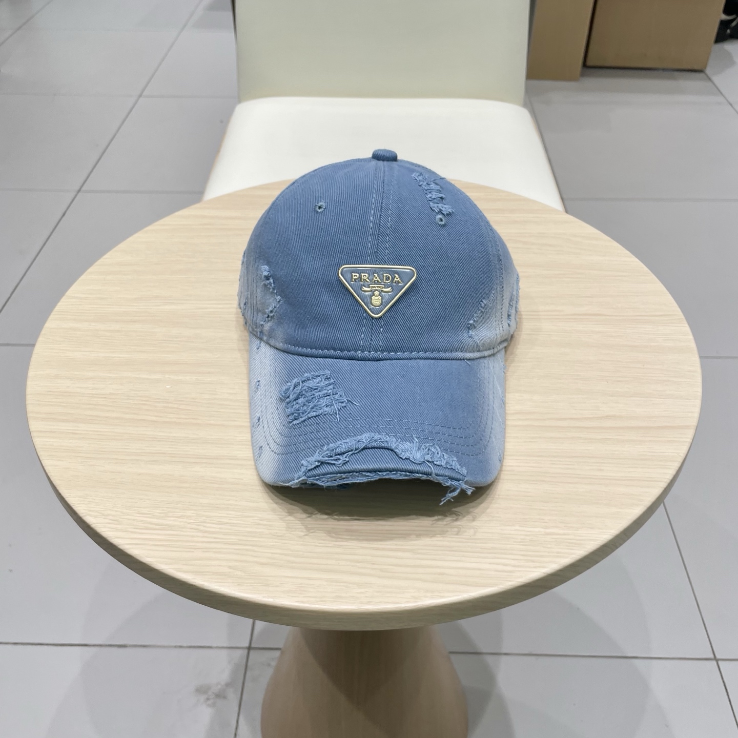 普拉达Prada大头围破洞美式显脸小棒球帽女春夏防晒做旧加深设计感鸭舌帽子男