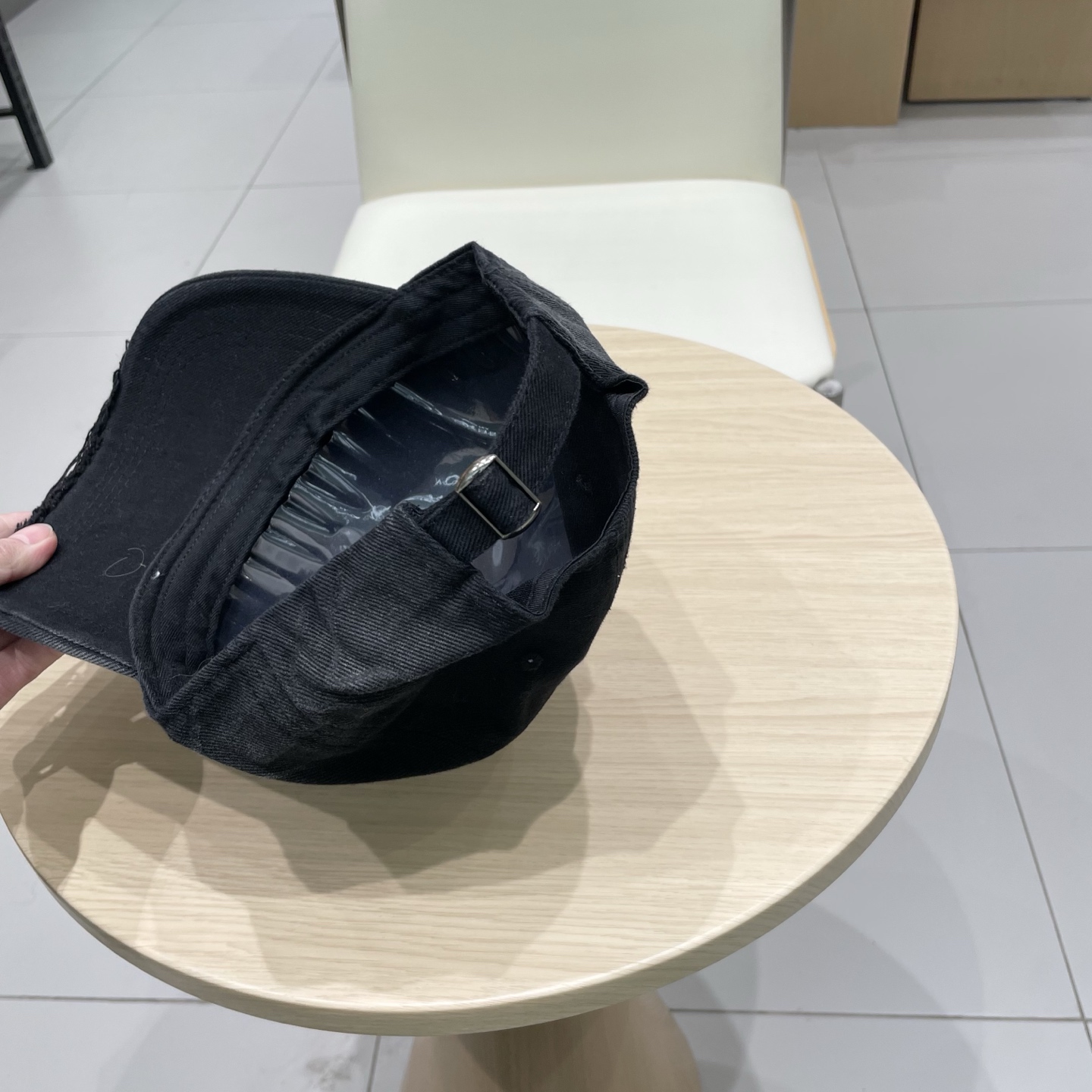 普拉达Prada大头围破洞美式显脸小棒球帽女春夏防晒做旧加深设计感鸭舌帽子男