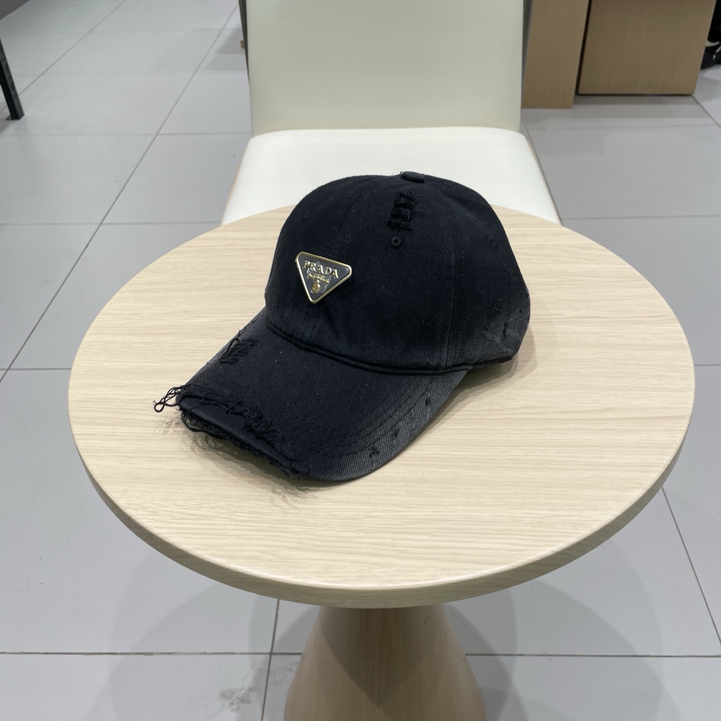 普拉达Prada大头围破洞美式显脸小棒球帽女春夏防晒做旧加深设计感鸭舌帽子男