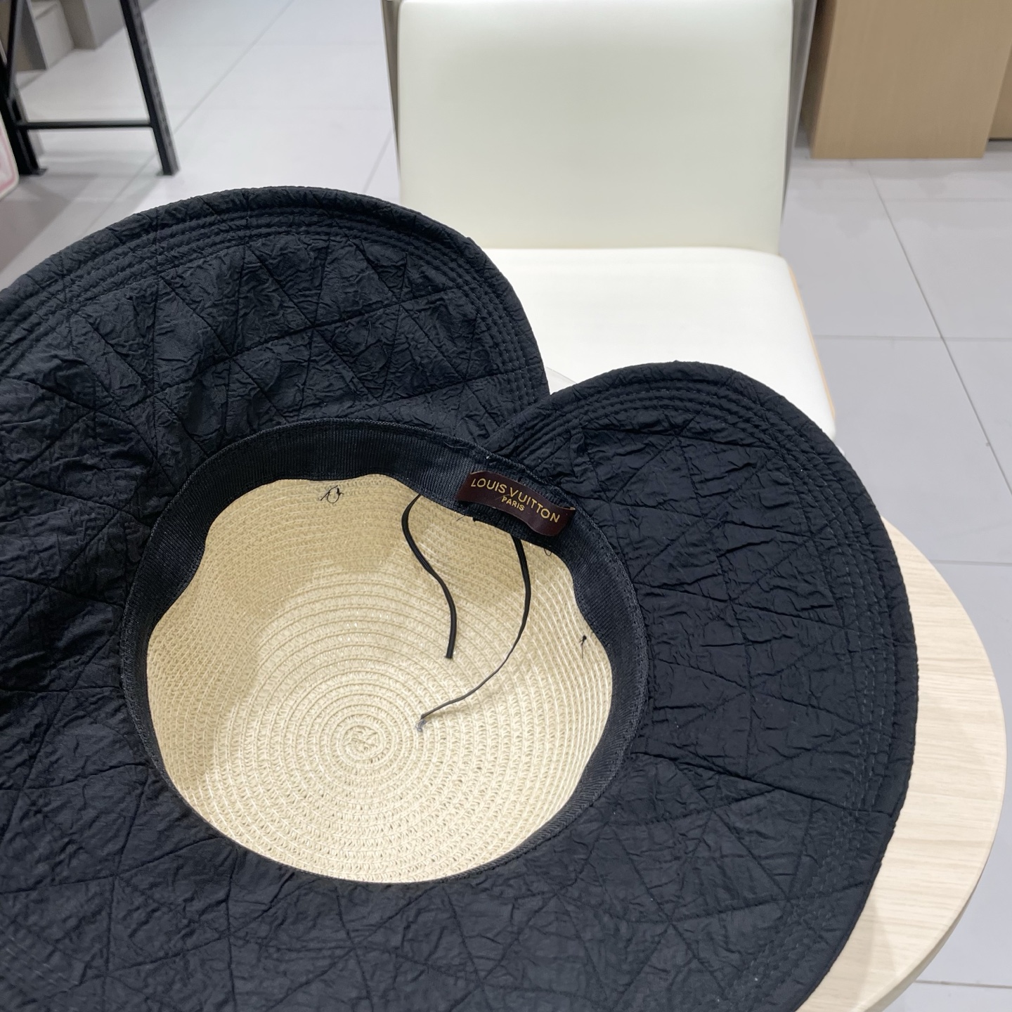  路易威登lVLouisVuitton蝴蝶结渔夫帽女夏季遮阳防晒草帽时尚洋气拼接草编显脸小盆帽