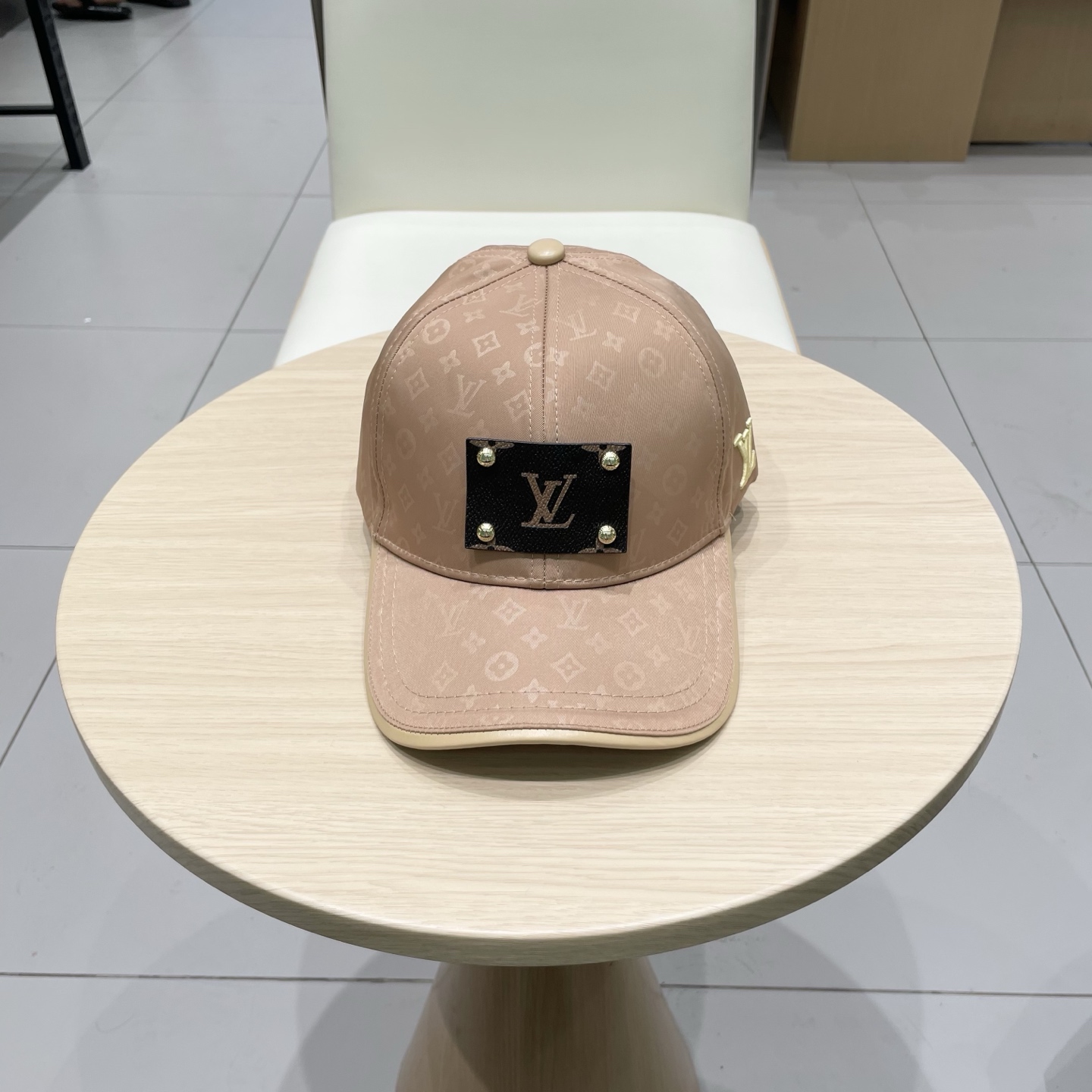 NO:224360,L V Louis Vuitton 2025 new baseball cap, full embroidered logo classic simple, fashionable and casual design running new hat straw hat fisherman hat baseball cap knit hat, hat, louis vuitton, espadrilles,hats19860909L V 路易威登2025新品棒球帽,满绣logo经典简约,时尚休闲设计 跑量新品帽子草帽渔夫帽棒球帽针织帽,帽子,louis vuitton,espadrilles,hats,hat