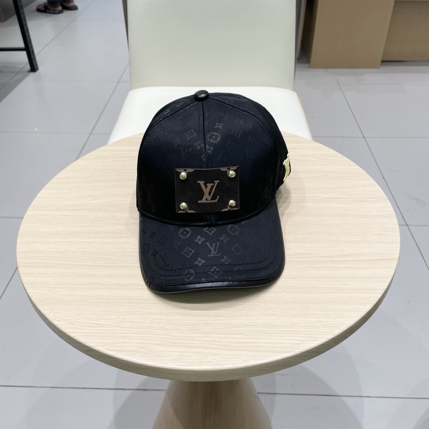 NO:224362,L V new baseball cap, full embroidered logo classic simple, fashionable and casual design, running volume new hat straw hat fisherman hat baseball cap knit hat, hat, espadrilles, hats19860909L V 新品棒球帽,满绣logo经典简约,时尚休闲设计 跑量新品帽子草帽渔夫帽棒球帽针织帽,帽子,espadrilles,hats,hat