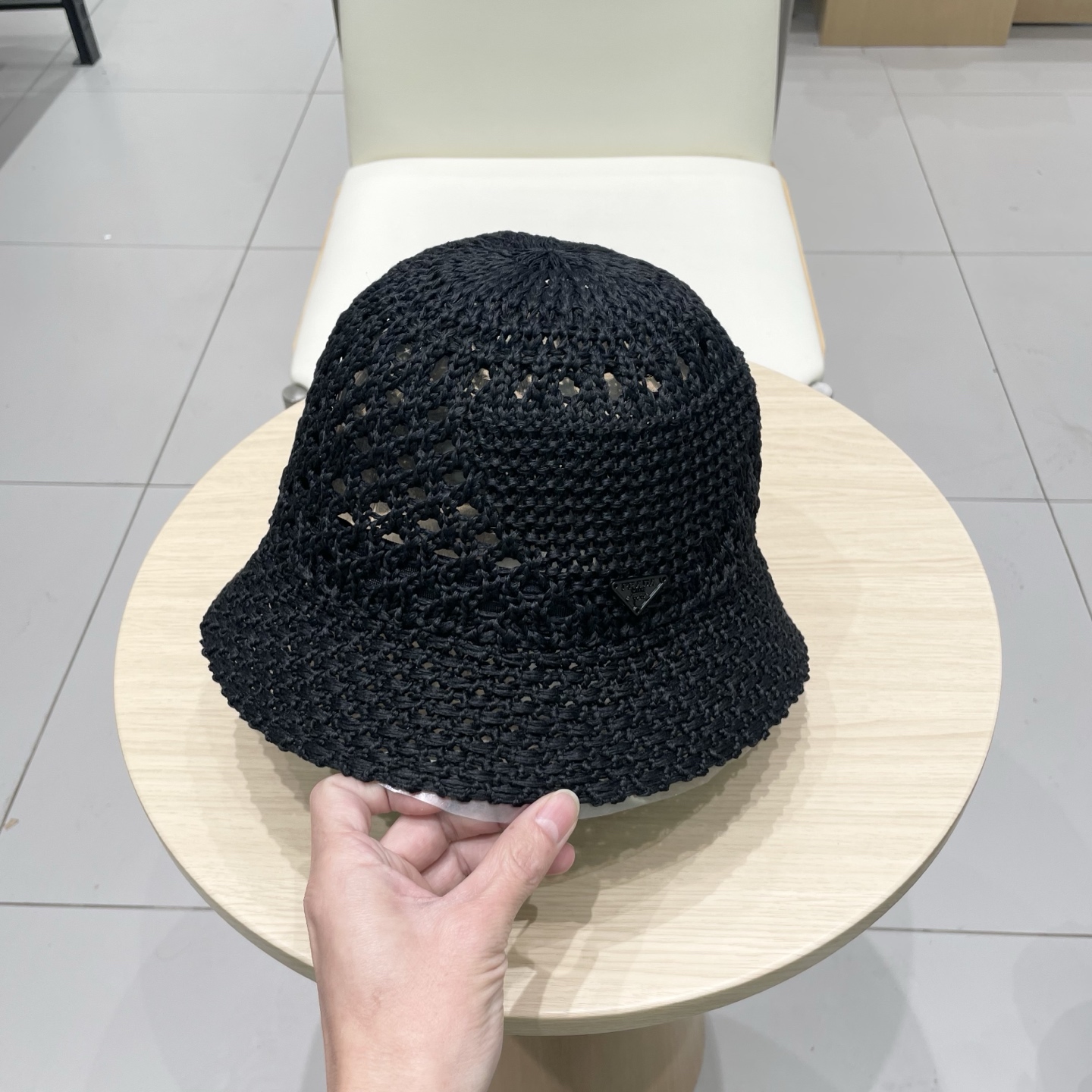  PRADA普拉达2025新款韩版遮阳渔夫帽女夏季纯色太阳帽镂空针织甜美显脸小盆帽