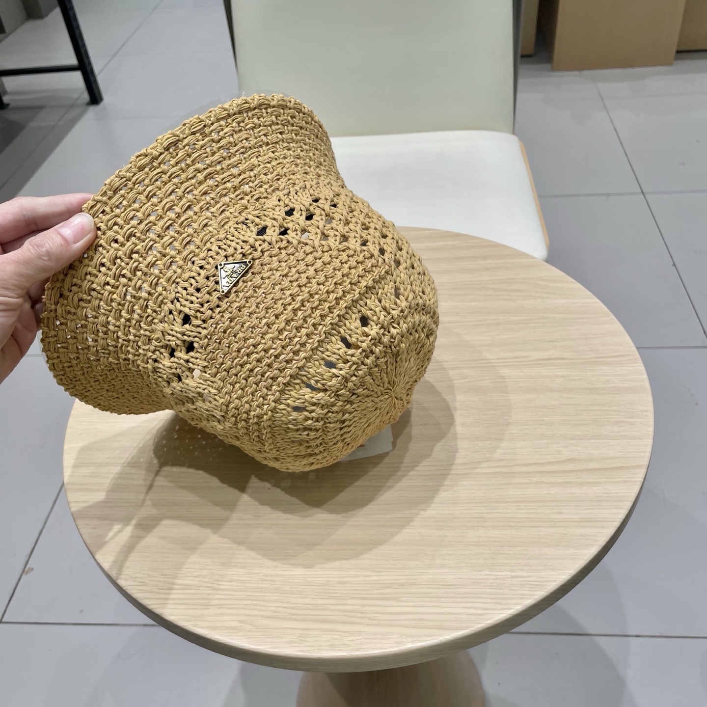  PRADA普拉达2025新款韩版遮阳渔夫帽女夏季纯色太阳帽镂空针织甜美显脸小盆帽