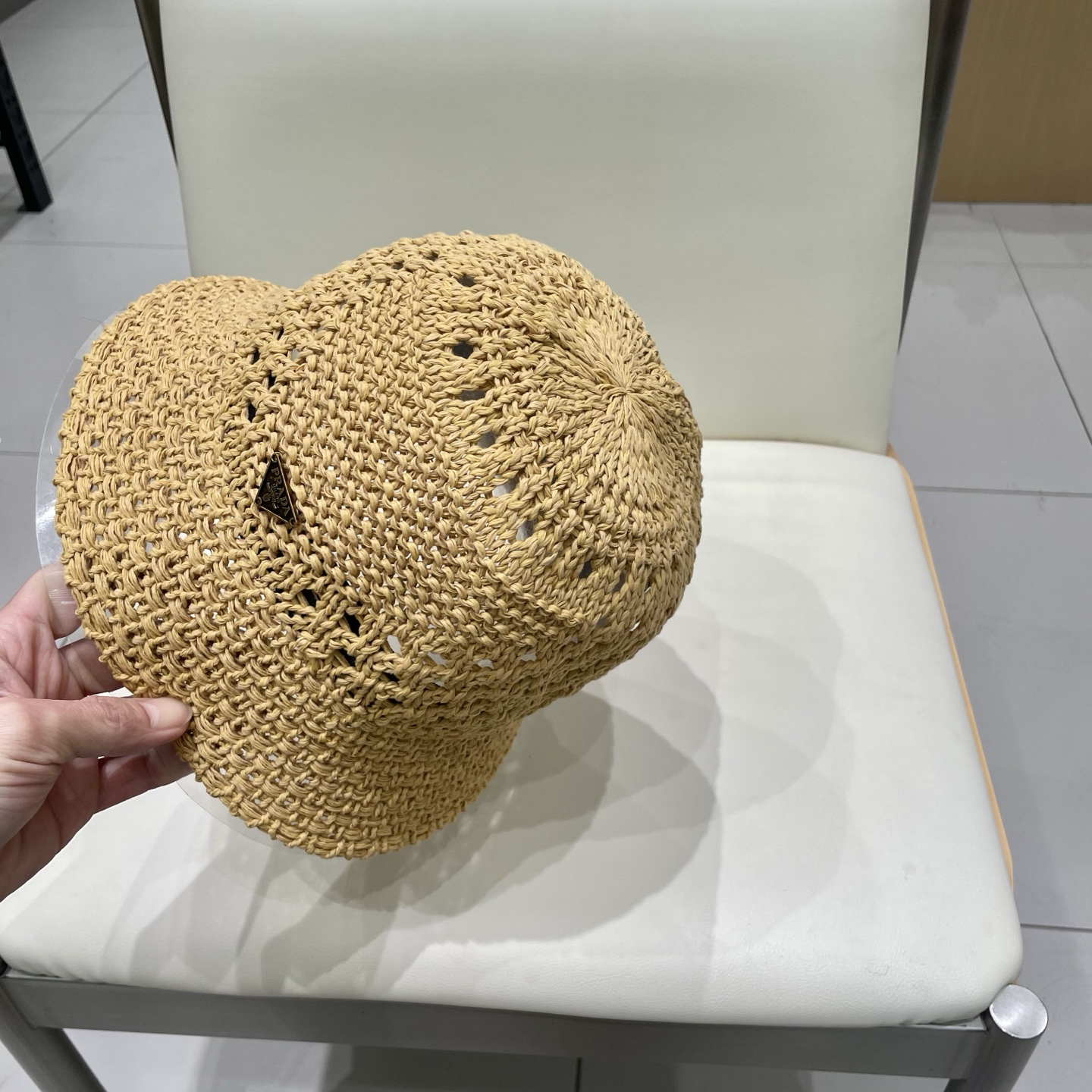  PRADA普拉达2025新款韩版遮阳渔夫帽女夏季纯色太阳帽镂空针织甜美显脸小盆帽