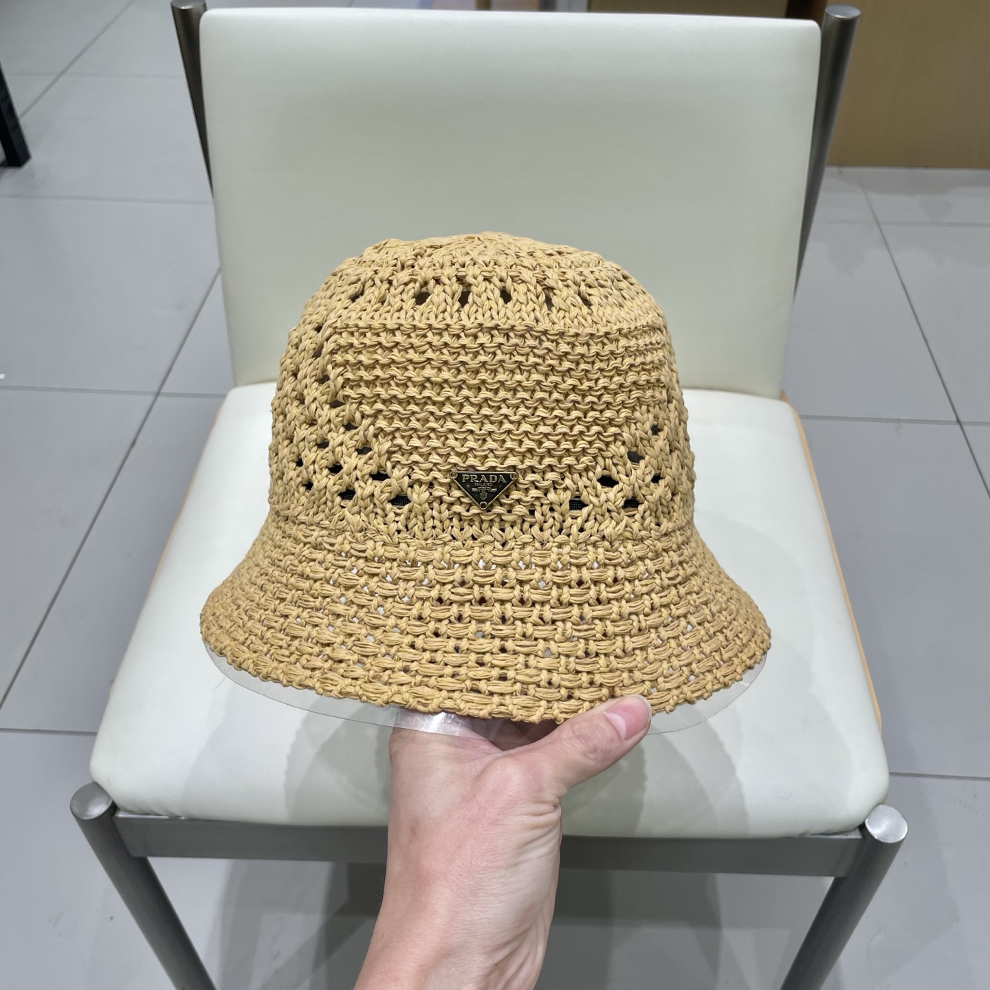  PRADA普拉达2025新款韩版遮阳渔夫帽女夏季纯色太阳帽镂空针织甜美显脸小盆帽