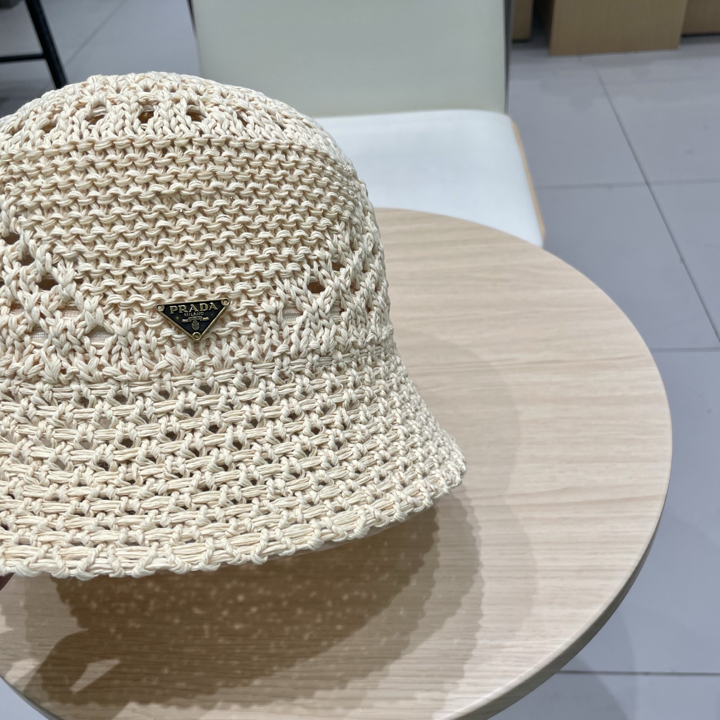  PRADA普拉达2025新款韩版遮阳渔夫帽女夏季纯色太阳帽镂空针织甜美显脸小盆帽