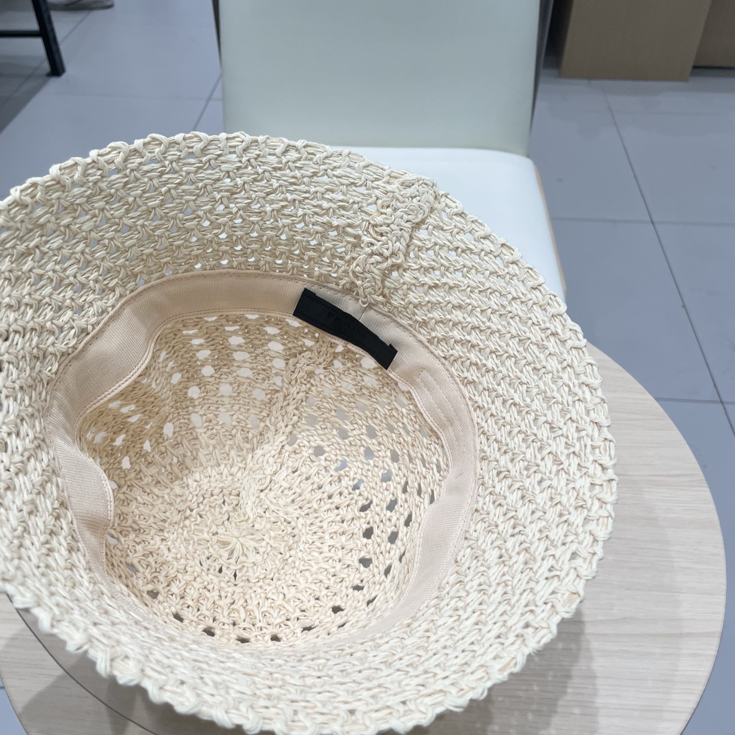  PRADA普拉达2025新款韩版遮阳渔夫帽女夏季纯色太阳帽镂空针织甜美显脸小盆帽