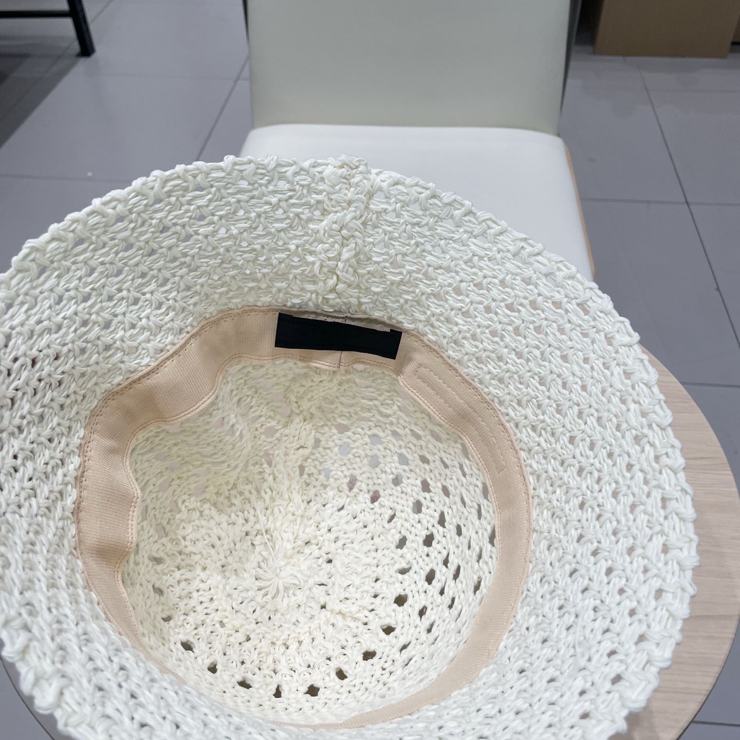  PRADA普拉达2025新款韩版遮阳渔夫帽女夏季纯色太阳帽镂空针织甜美显脸小盆帽