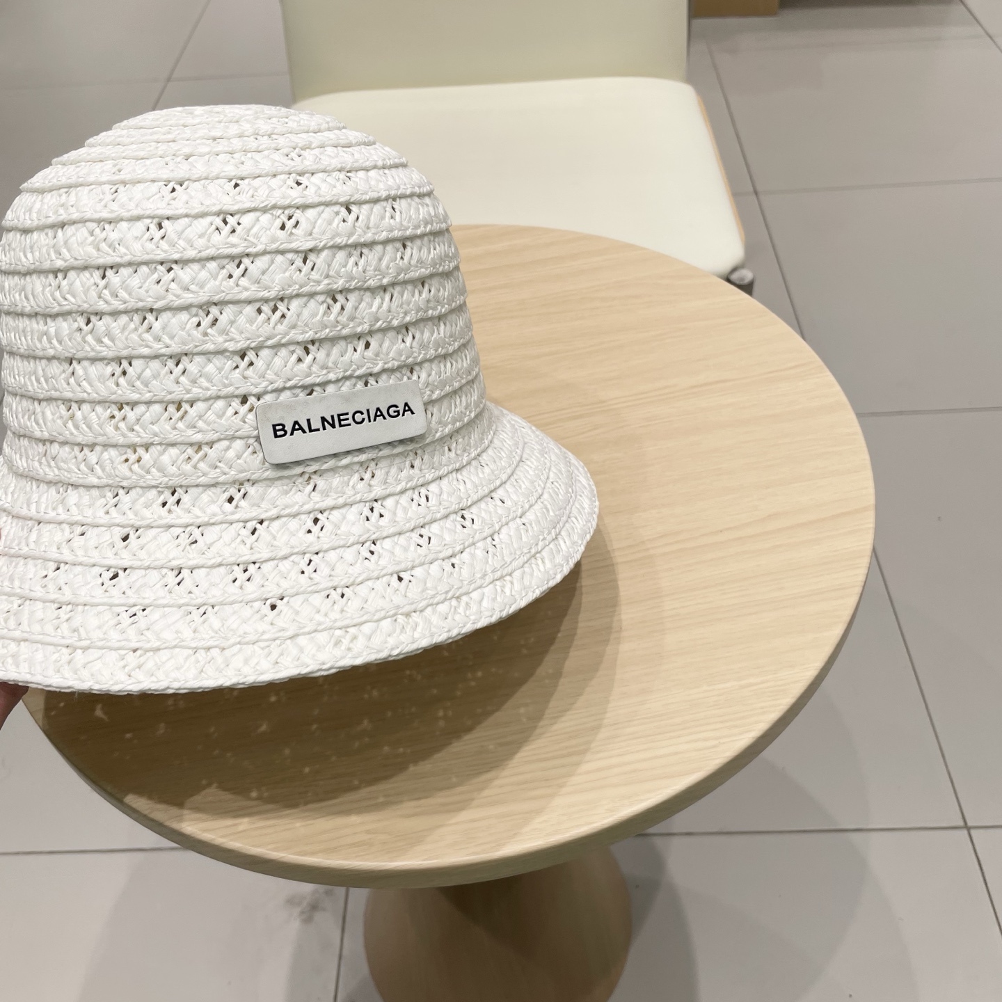  巴黎世家镂空圆顶礼帽，遮阳草帽，头围57cm