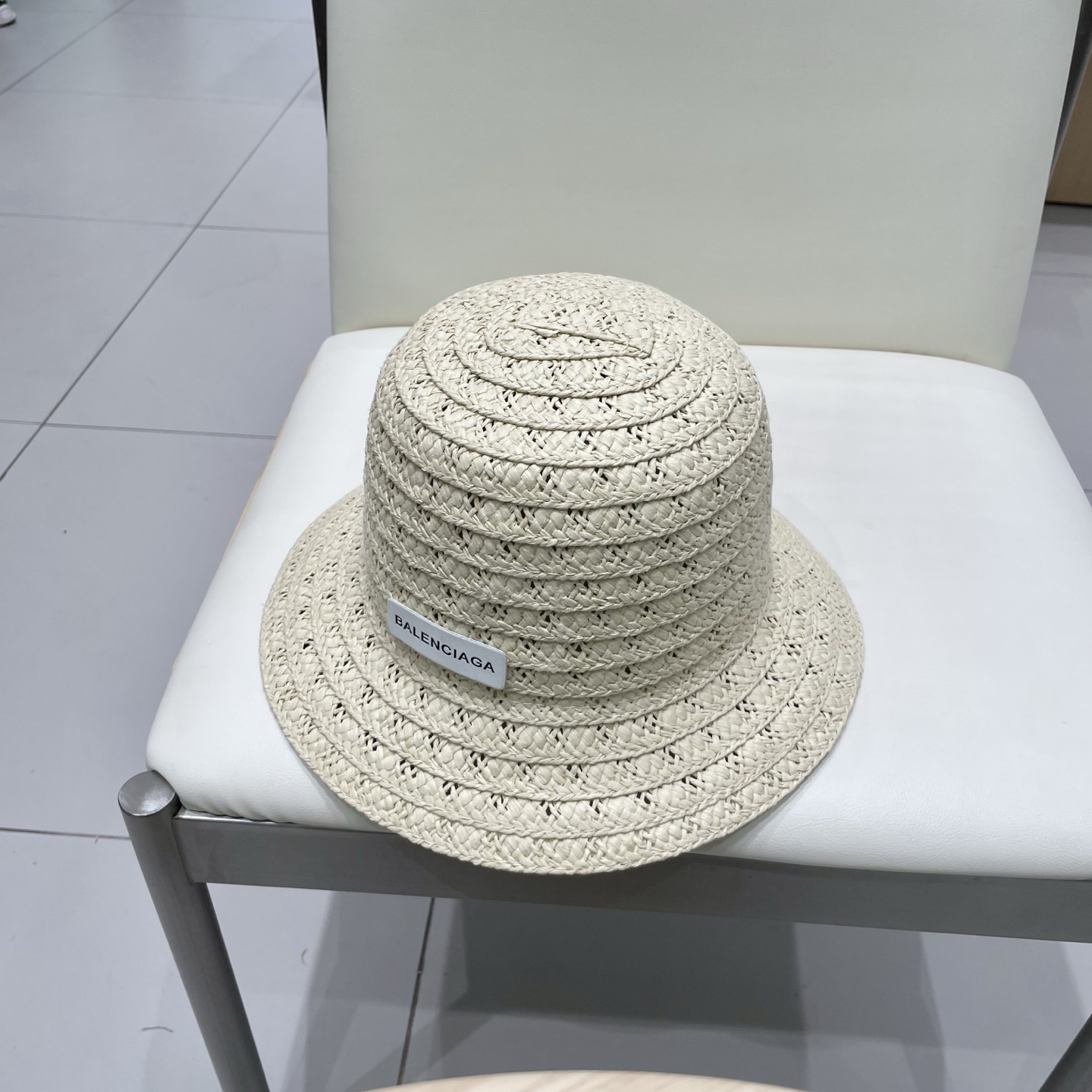  巴黎世家镂空圆顶礼帽，遮阳草帽，头围57cm