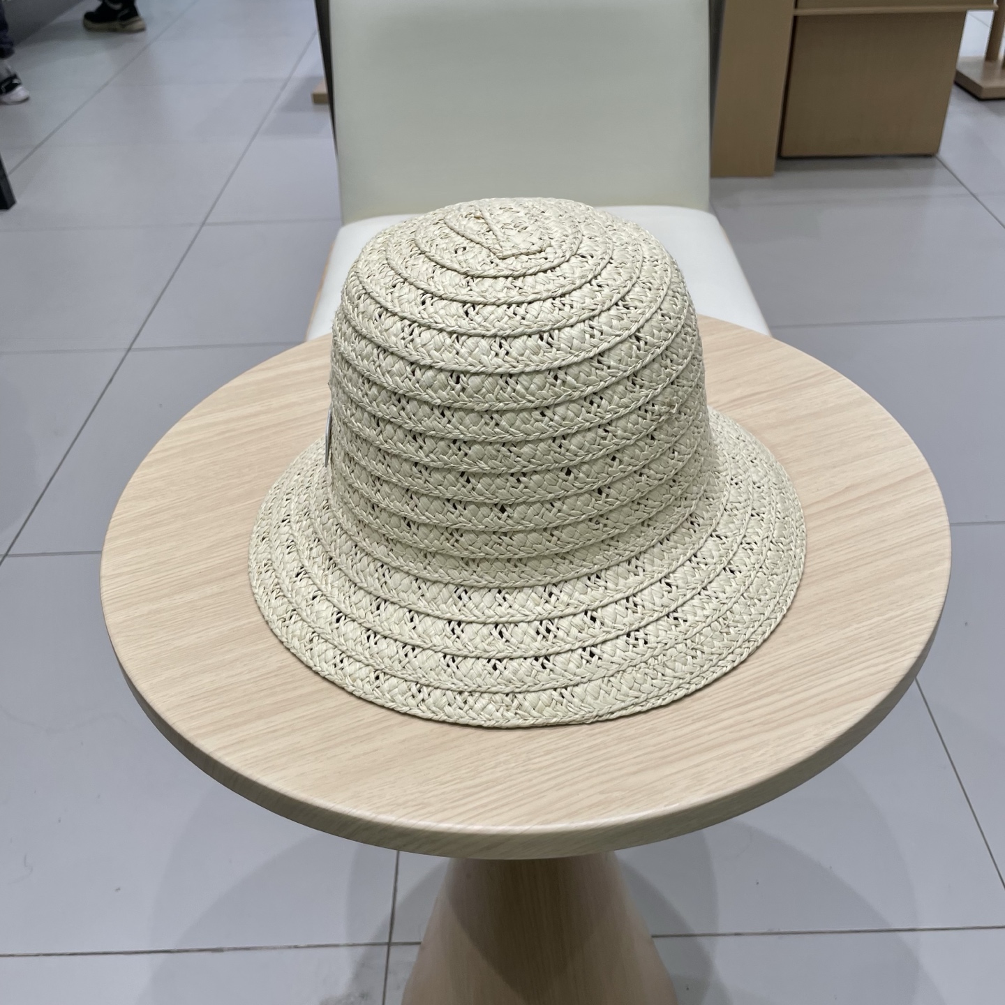  巴黎世家镂空圆顶礼帽，遮阳草帽，头围57cm