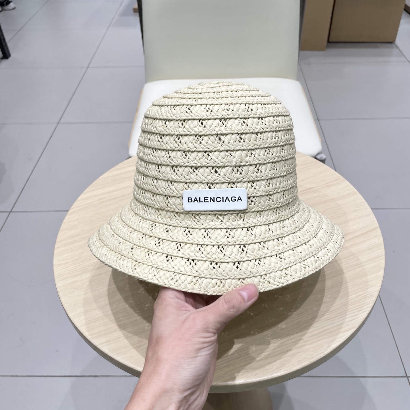  巴黎世家镂空圆顶礼帽，遮阳草帽，头围57cm