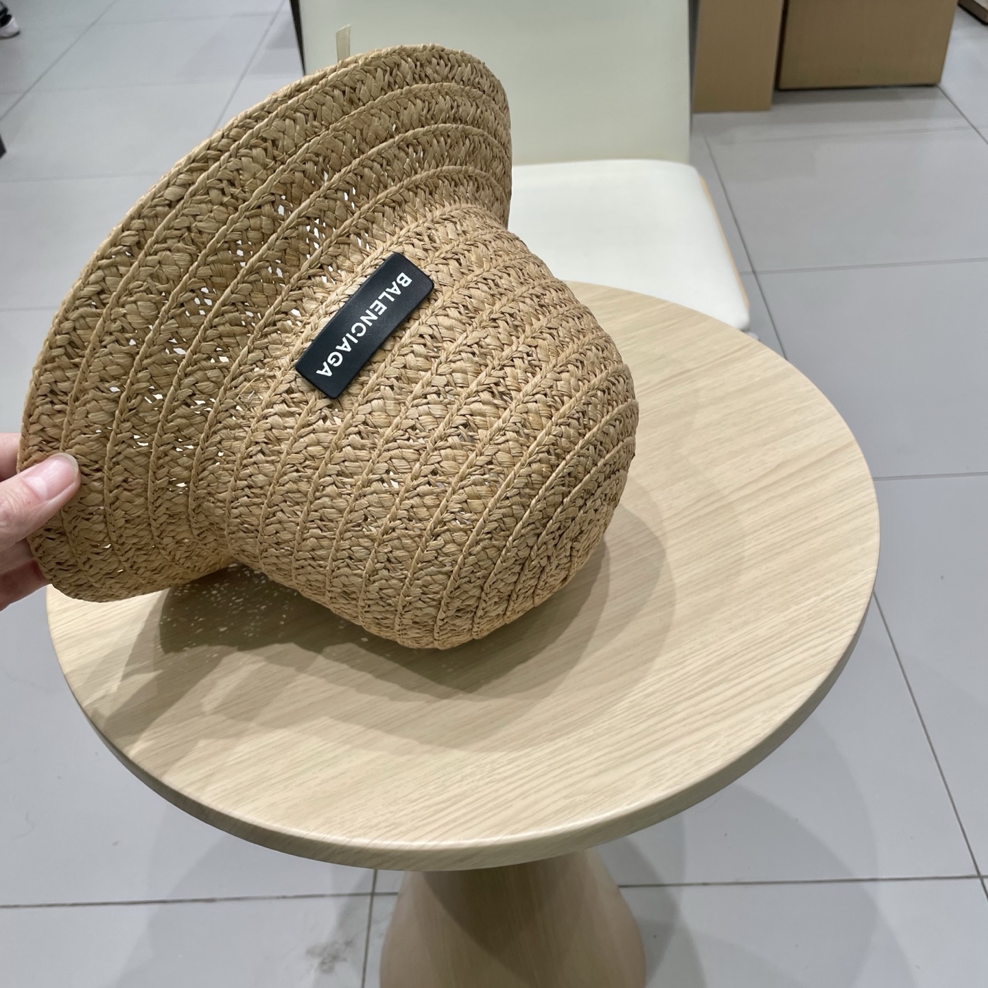  巴黎世家镂空圆顶礼帽，遮阳草帽，头围57cm