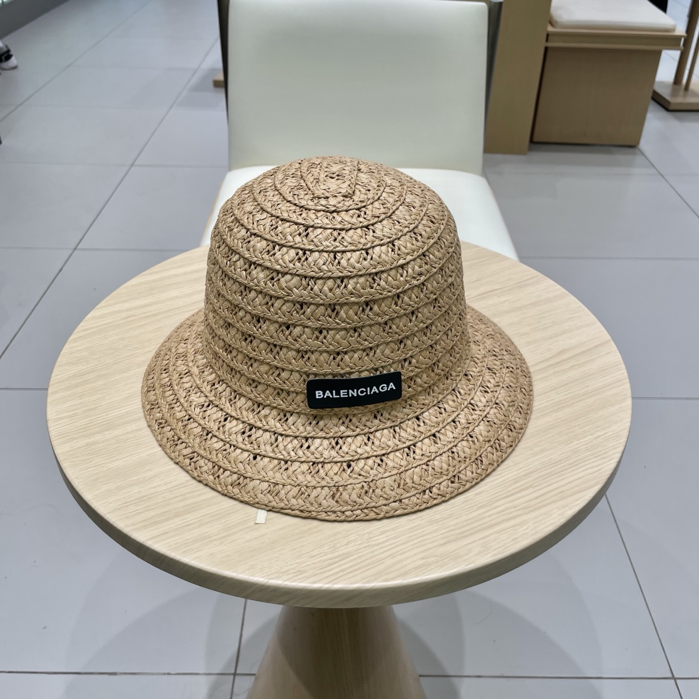  巴黎世家镂空圆顶礼帽，遮阳草帽，头围57cm