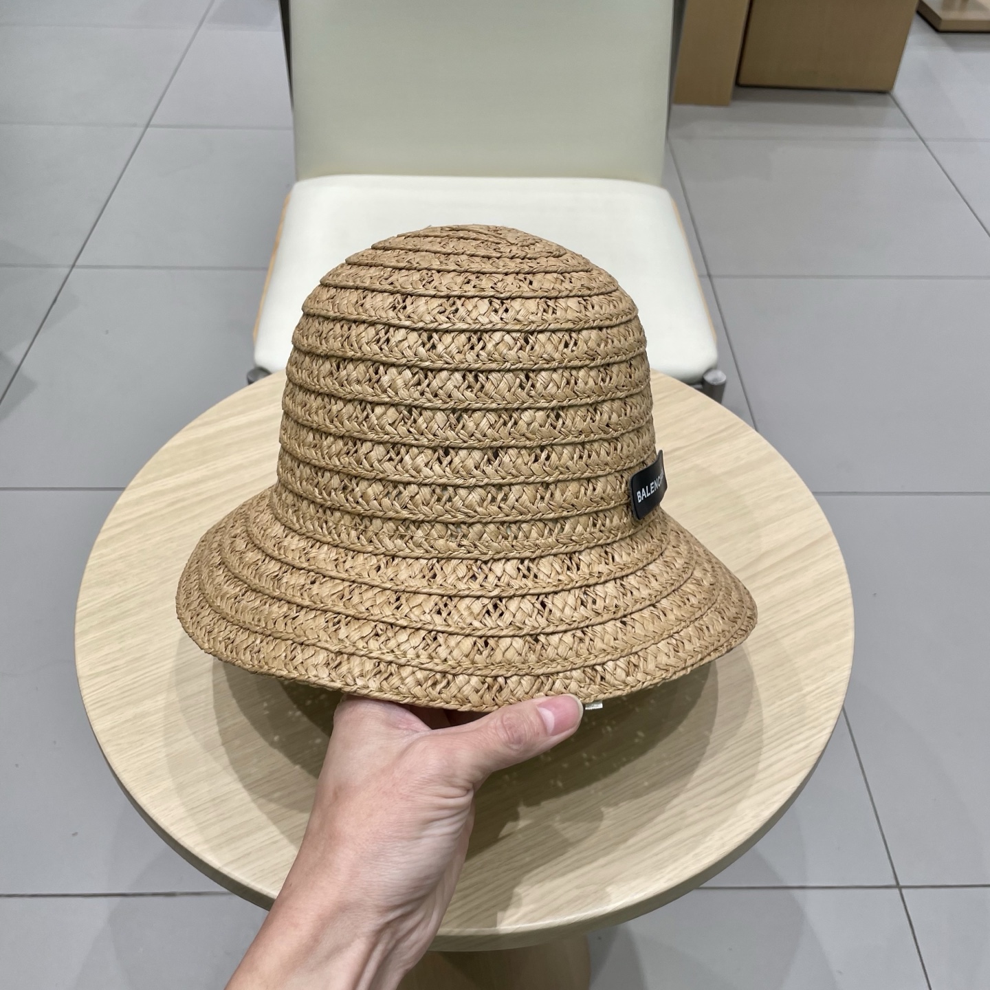  巴黎世家镂空圆顶礼帽，遮阳草帽，头围57cm