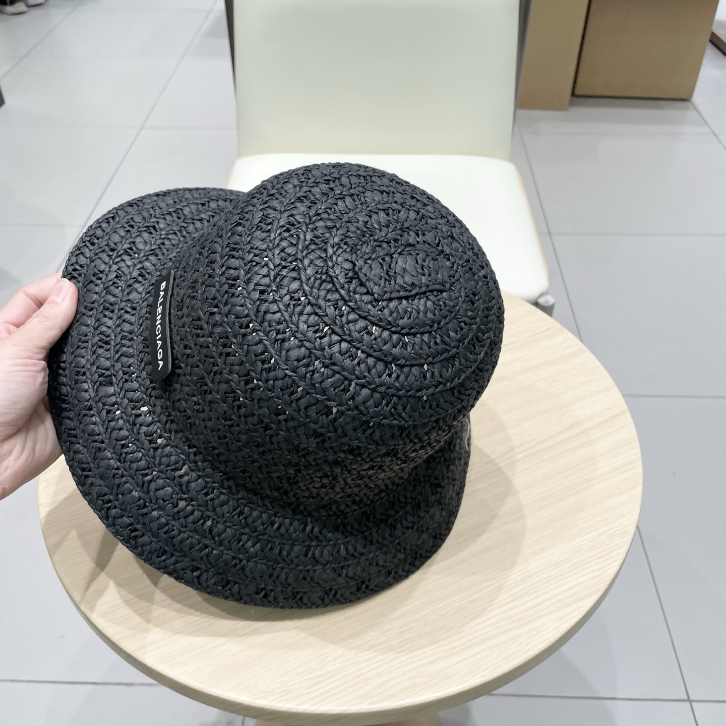  巴黎世家镂空圆顶礼帽，遮阳草帽，头围57cm