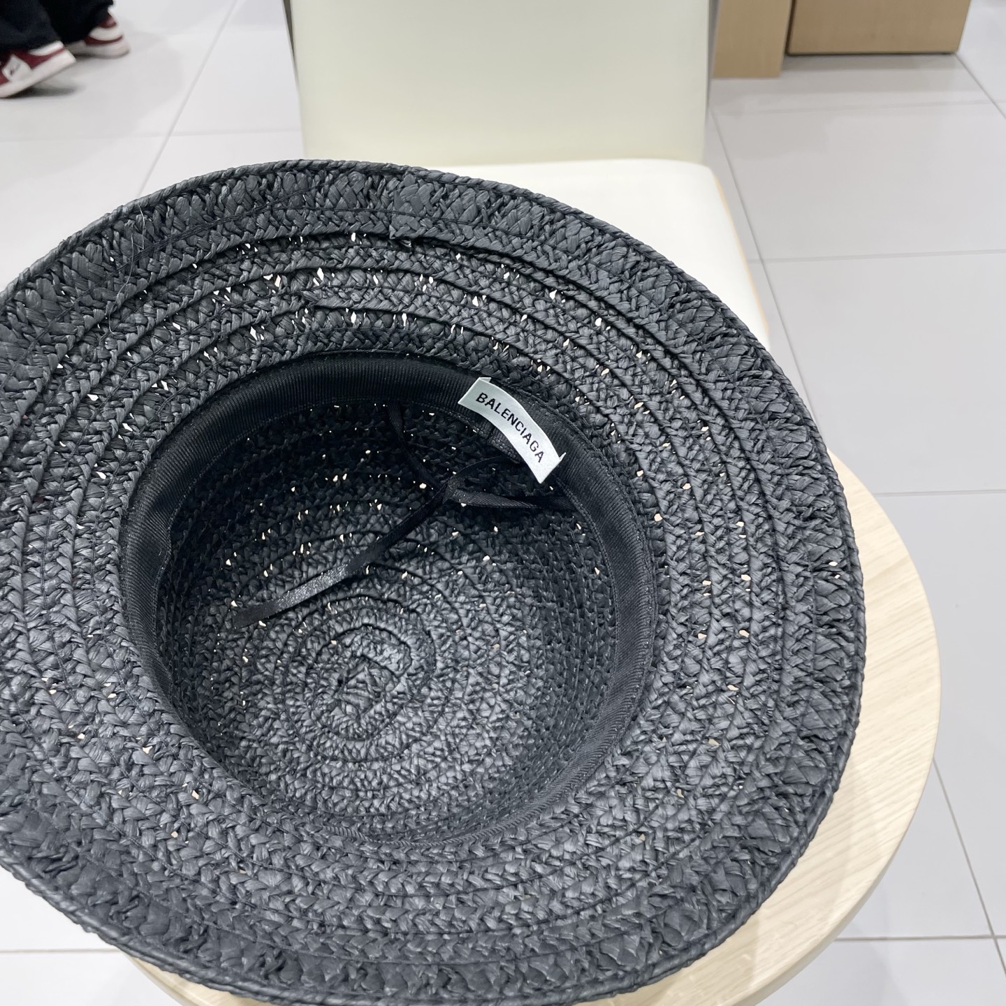  巴黎世家镂空圆顶礼帽，遮阳草帽，头围57cm