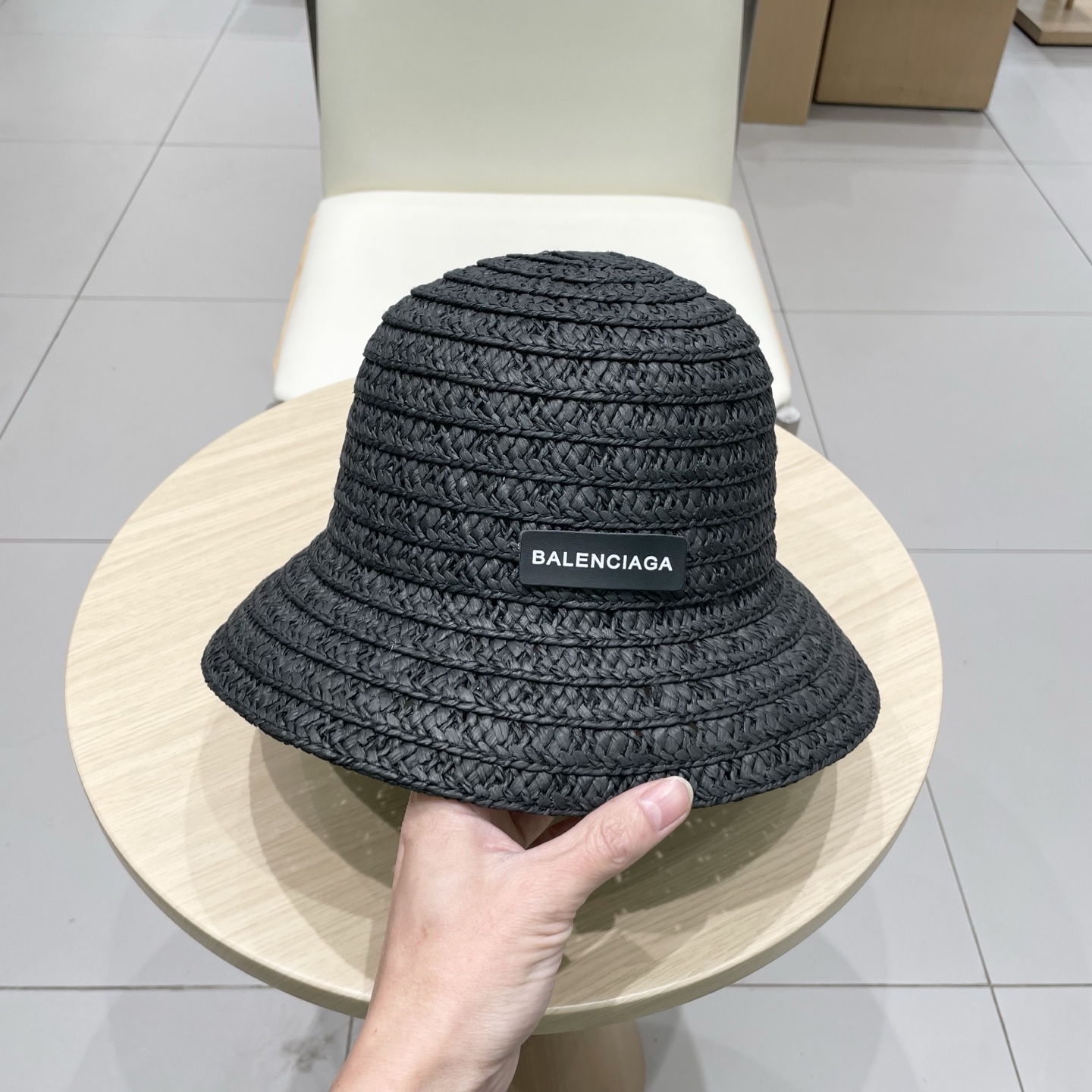  巴黎世家镂空圆顶礼帽，遮阳草帽，头围57cm