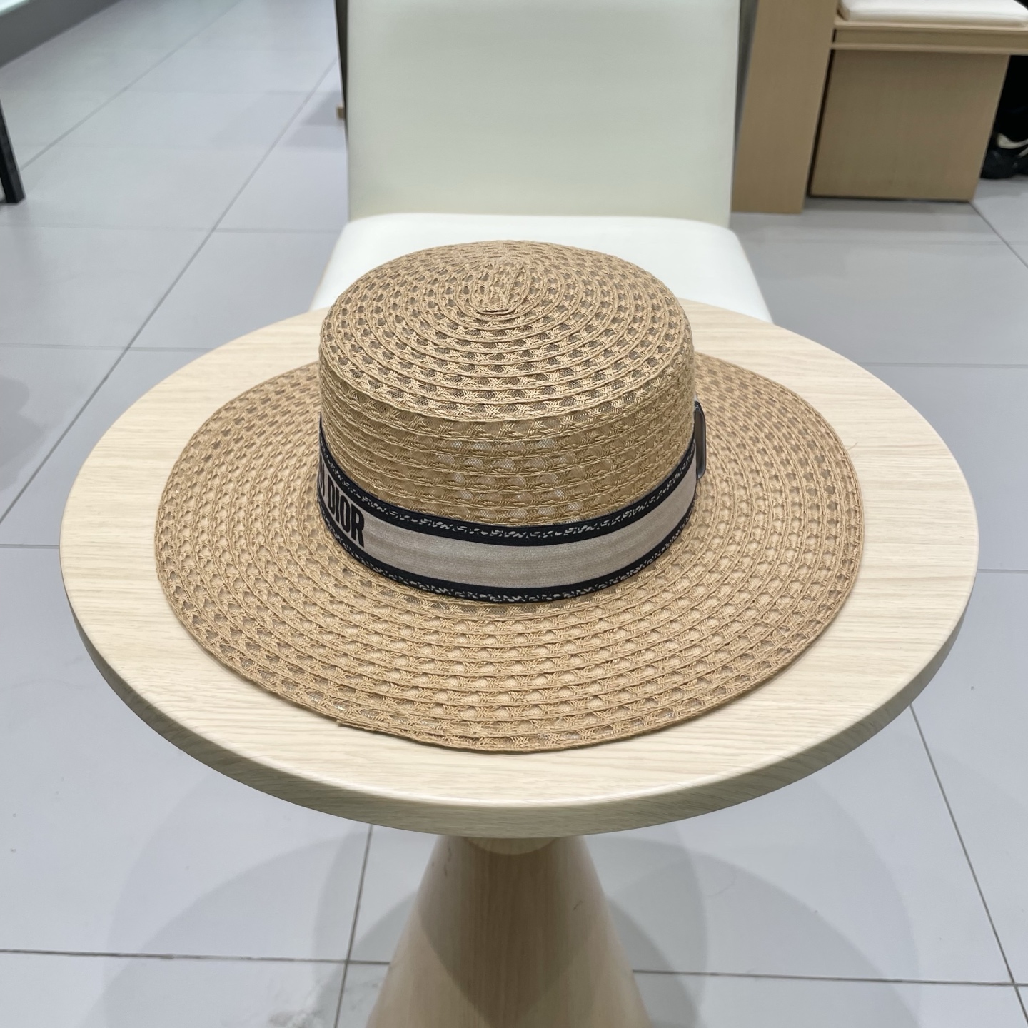  Dior迪奥2025新款镂空平顶草帽，头围57cm 黑  卡其 2色