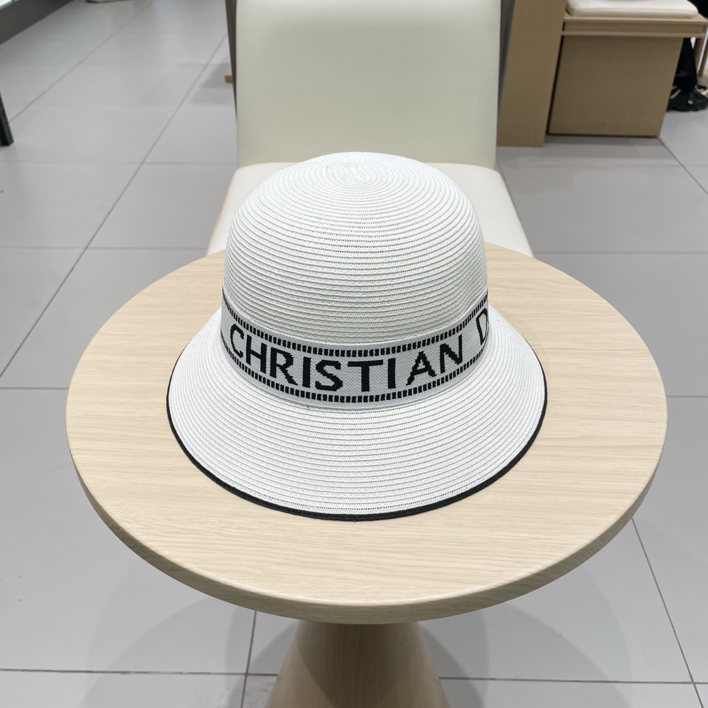 NO:224366,Dior new style pot hat, fine straw foldable straw hat, pot hat, head circumference 57cm hat, straw hat fisherman hat baseball hat knit hat, hat, dior, dior, espadrilles, hats19860909Dior迪奥新款盆帽,细草可折叠草帽,盆帽,头围57cm帽子草帽渔夫帽棒球帽针织帽,帽子,dior,dior,espadrilles,hats,hat