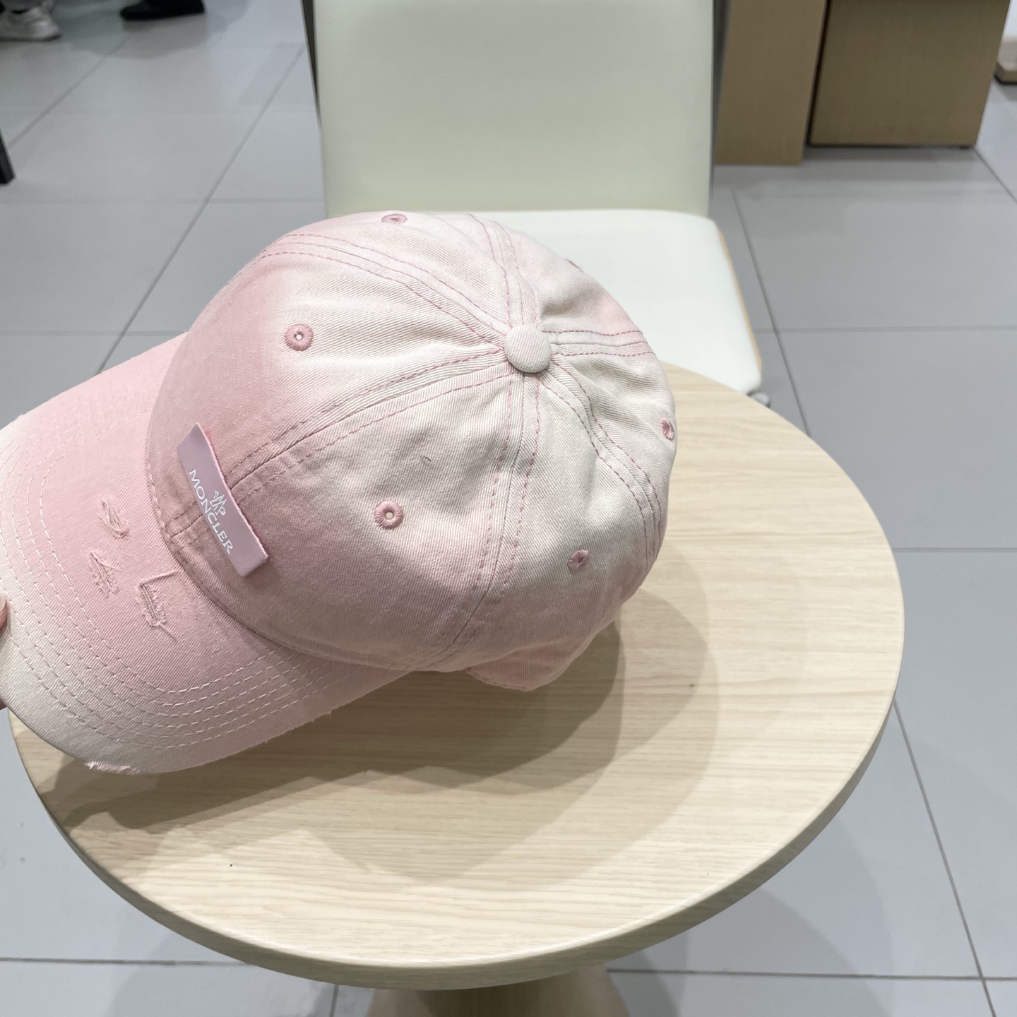  春夏新款 蒙口MONCLER棒球帽，年轻时尚潮人穿搭色系，视觉效果超强，立体字母，好看有质感！