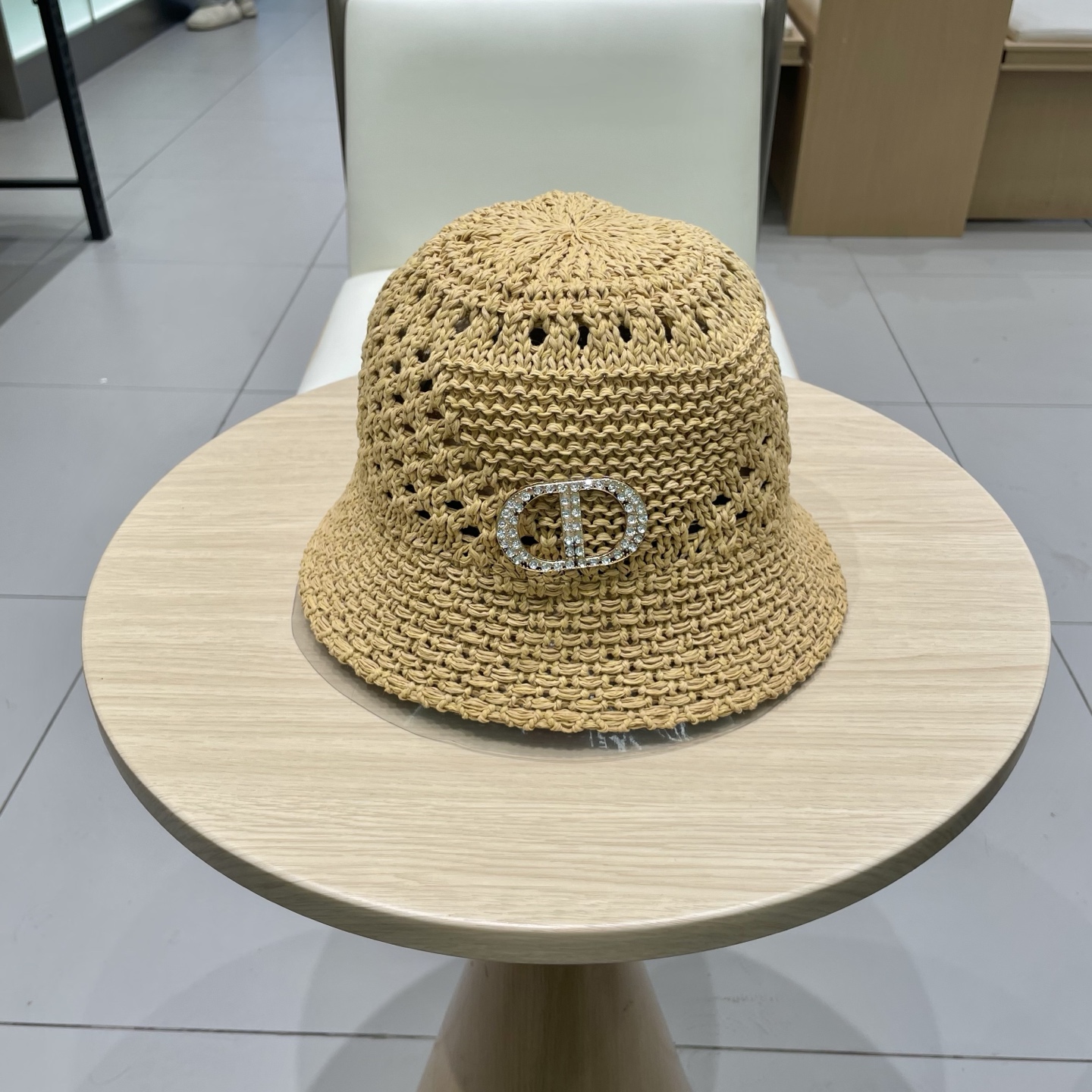  迪奥DIOR简约针织纯色渔夫帽女春夏镂空透气休闲盆帽显脸小遮阳水桶帽