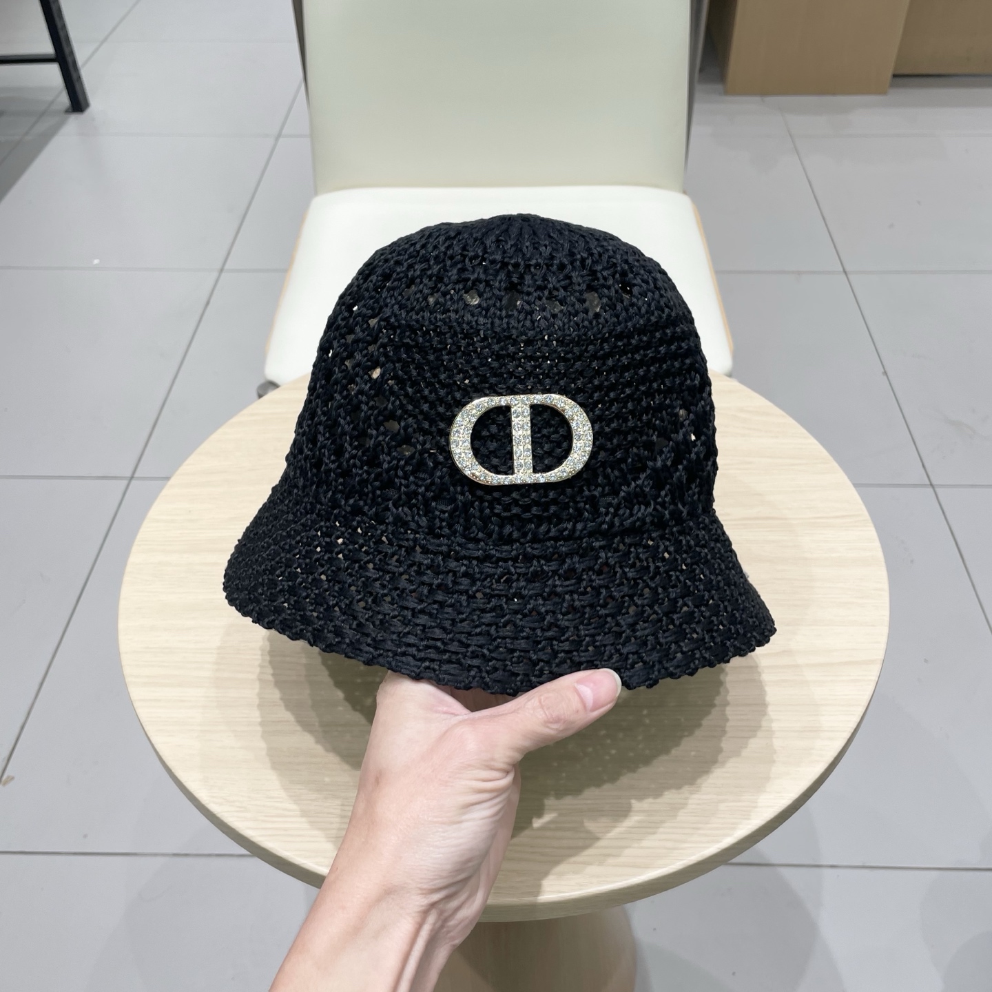  迪奥DIOR简约针织纯色渔夫帽女春夏镂空透气休闲盆帽显脸小遮阳水桶帽