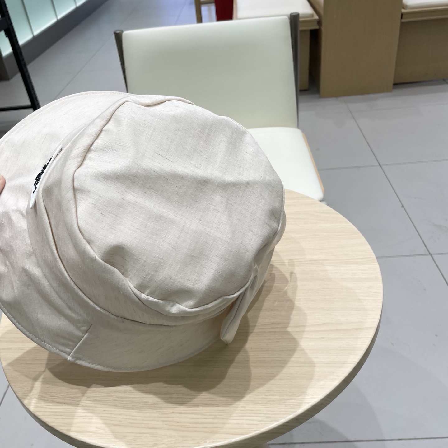  Prada普拉达渔夫帽，头围57cm
