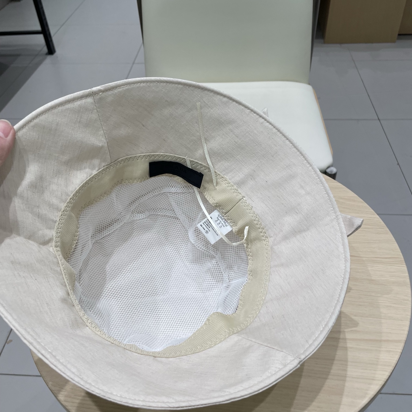  Prada普拉达渔夫帽，头围57cm