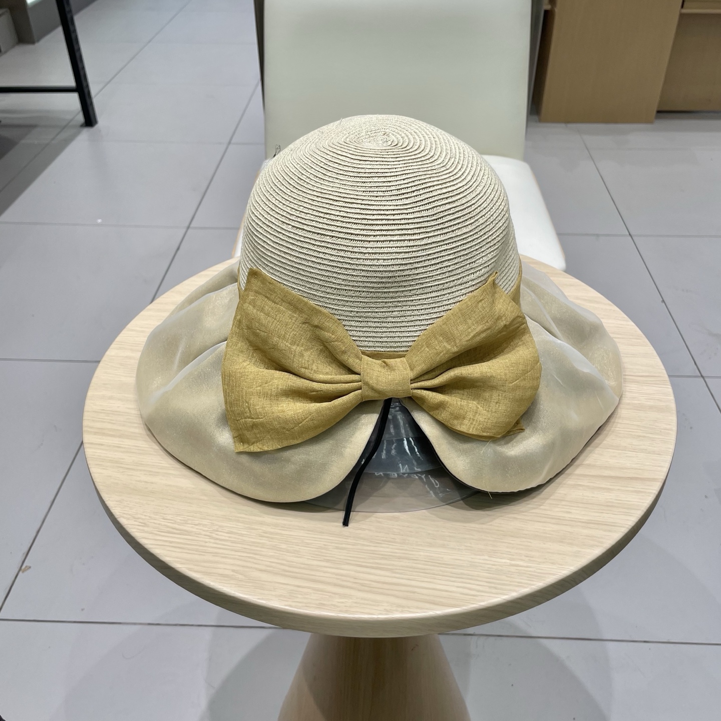  路易威登lVLouisVuitton春夏欧根纱大蝴蝶结草帽遮阳帽女可折叠蝴蝶结优雅出游度假渔夫帽