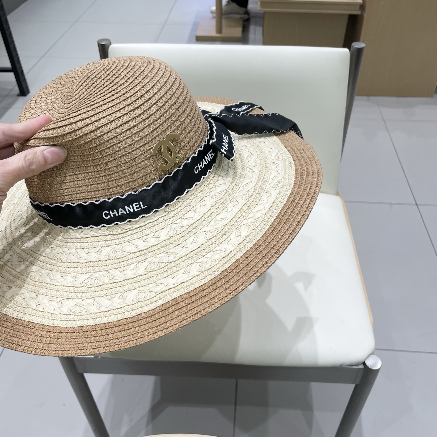 Chanel香奈儿新款草帽，搭配仙女出游必备，头围57cm