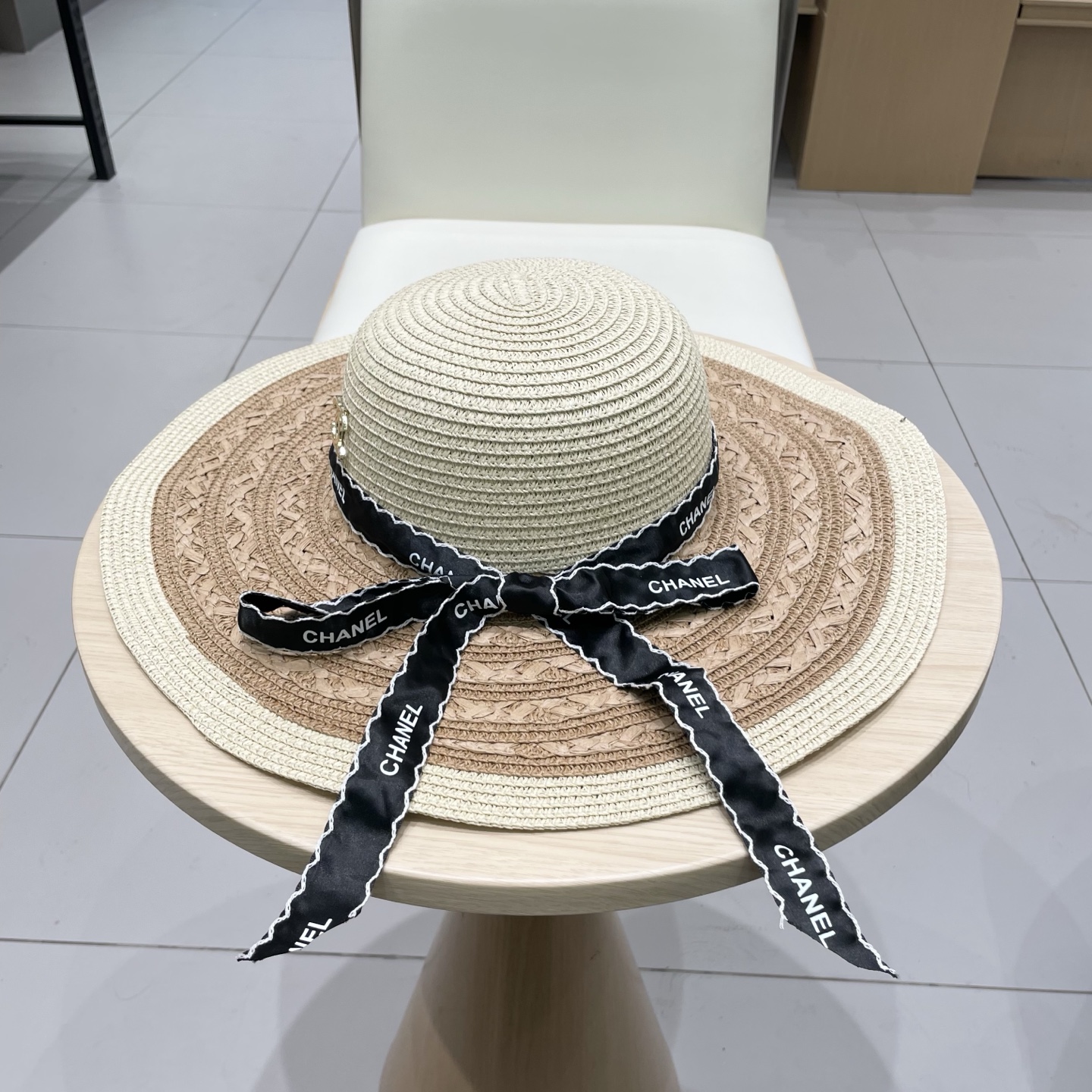 Chanel香奈儿新款草帽，搭配仙女出游必备，头围57cm