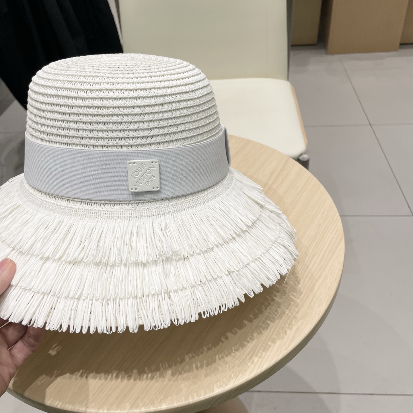  【LV路易威登】2025新款度假风草帽，旅行必备，超好搭配，赶紧入手！