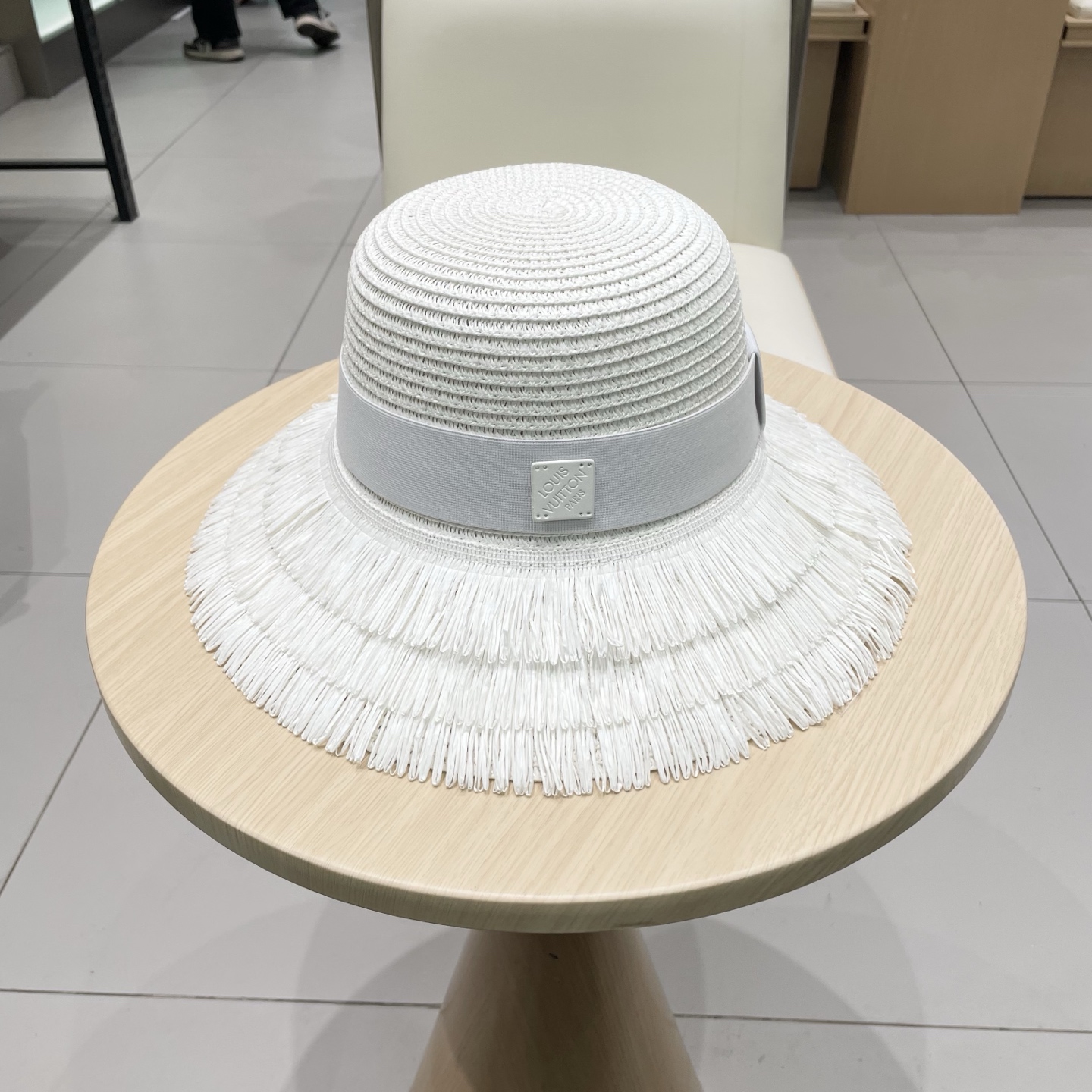 【LV路易威登】2025新款度假风草帽，旅行必备，超好搭配，赶紧入手！