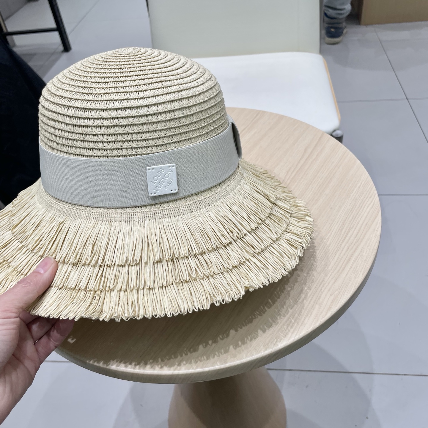  【LV路易威登】2025新款度假风草帽，旅行必备，超好搭配，赶紧入手！