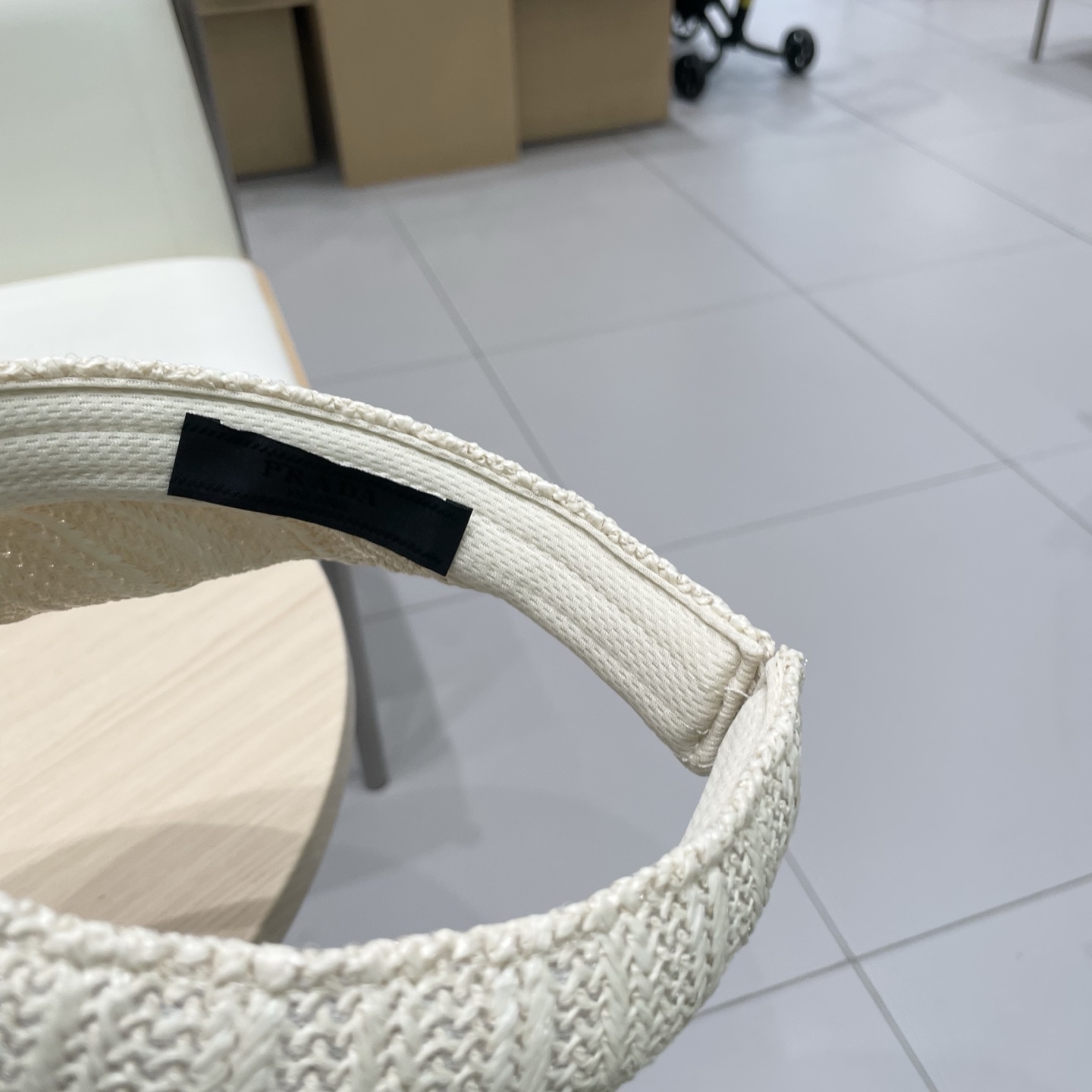  Prada普拉达新款草编空顶帽
防晒款 享受阳光 高效防晒～