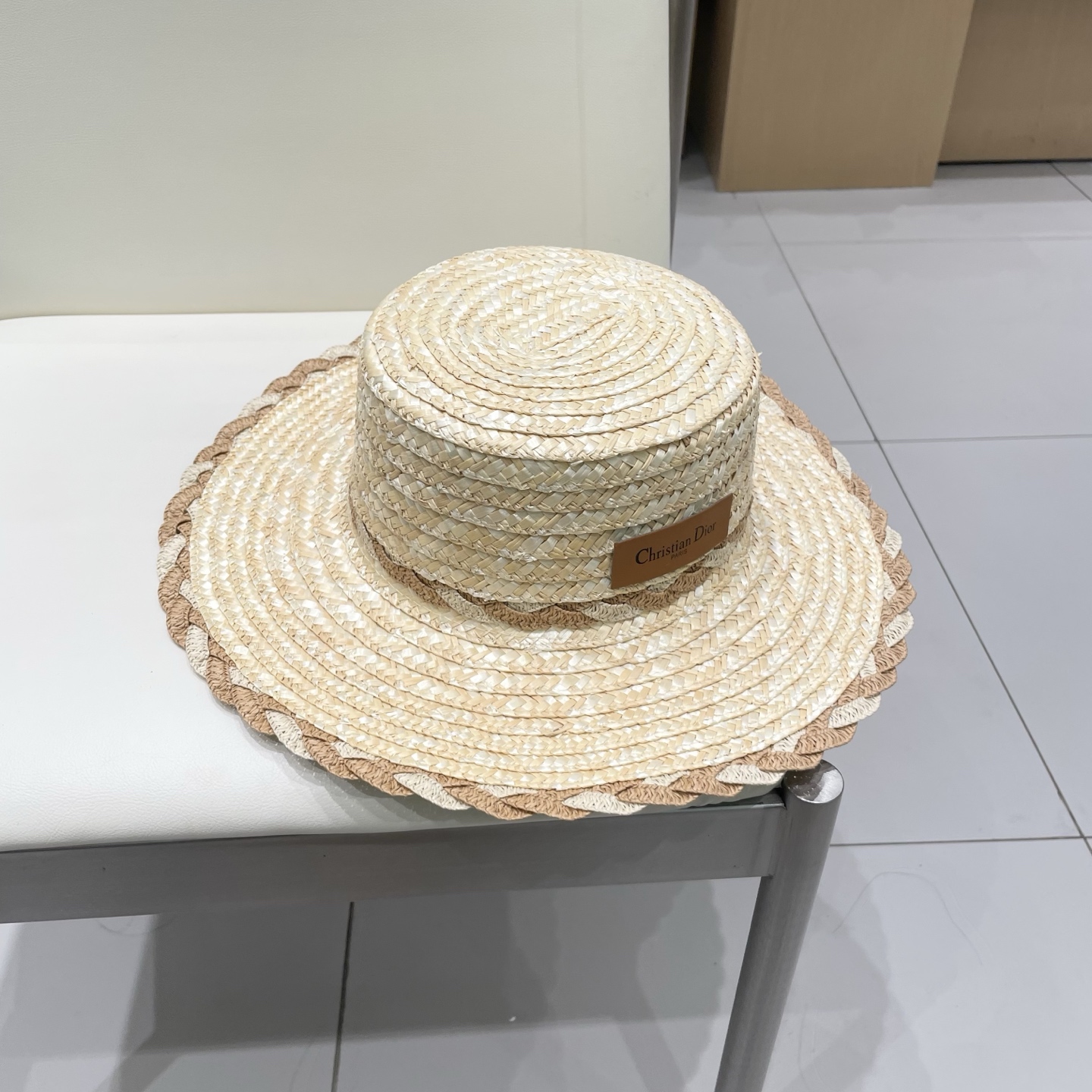   Dior迪奥25新款草帽，麦杆草拼接，头围57cm，超级名媛气质，