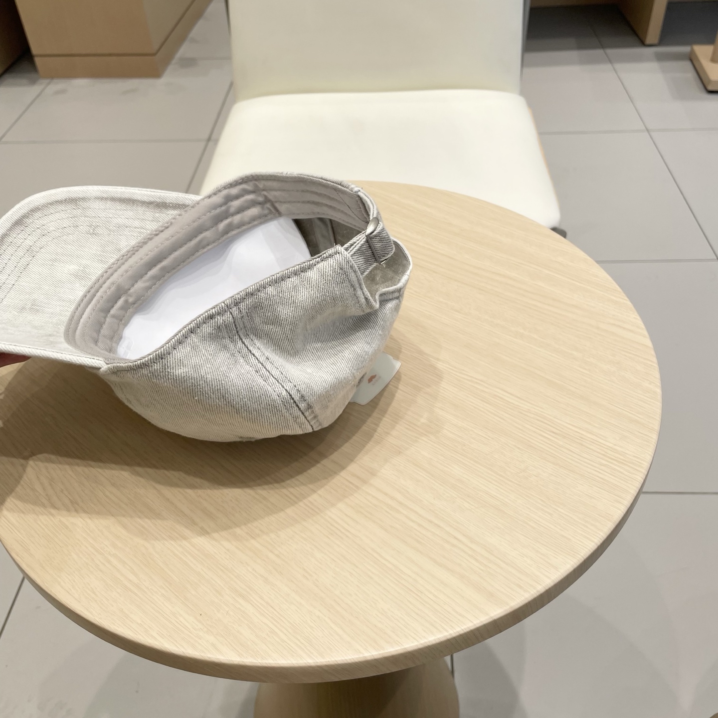  🧢路易威登棒球帽 LouisVuitton😍新款LV棒球帽，重工打造♥️高端大气，百搭款🤗男女通用！跑