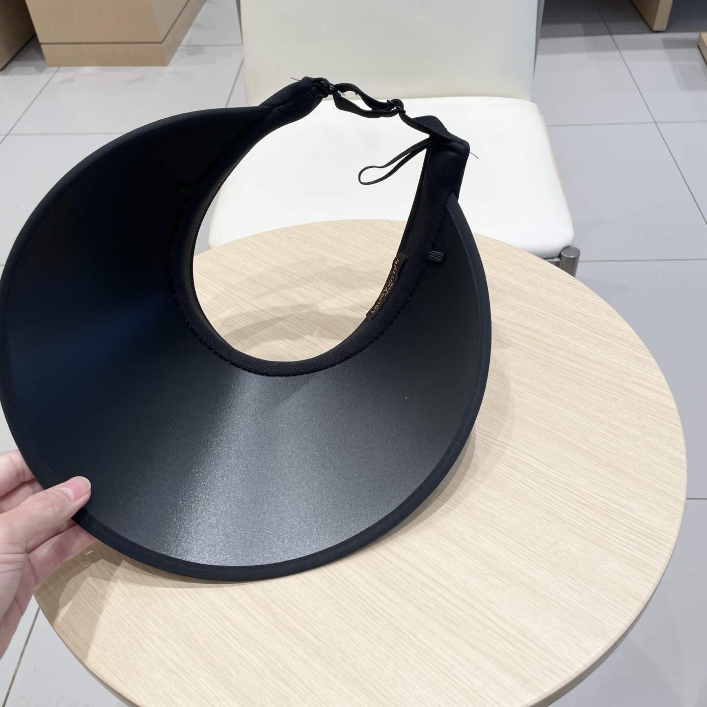 🧢路易威登棒球帽 LouisVuitton😍户外防晒帽子遮阳帽夏季天草帽防紫外线发箍式太阳帽简约空顶帽女