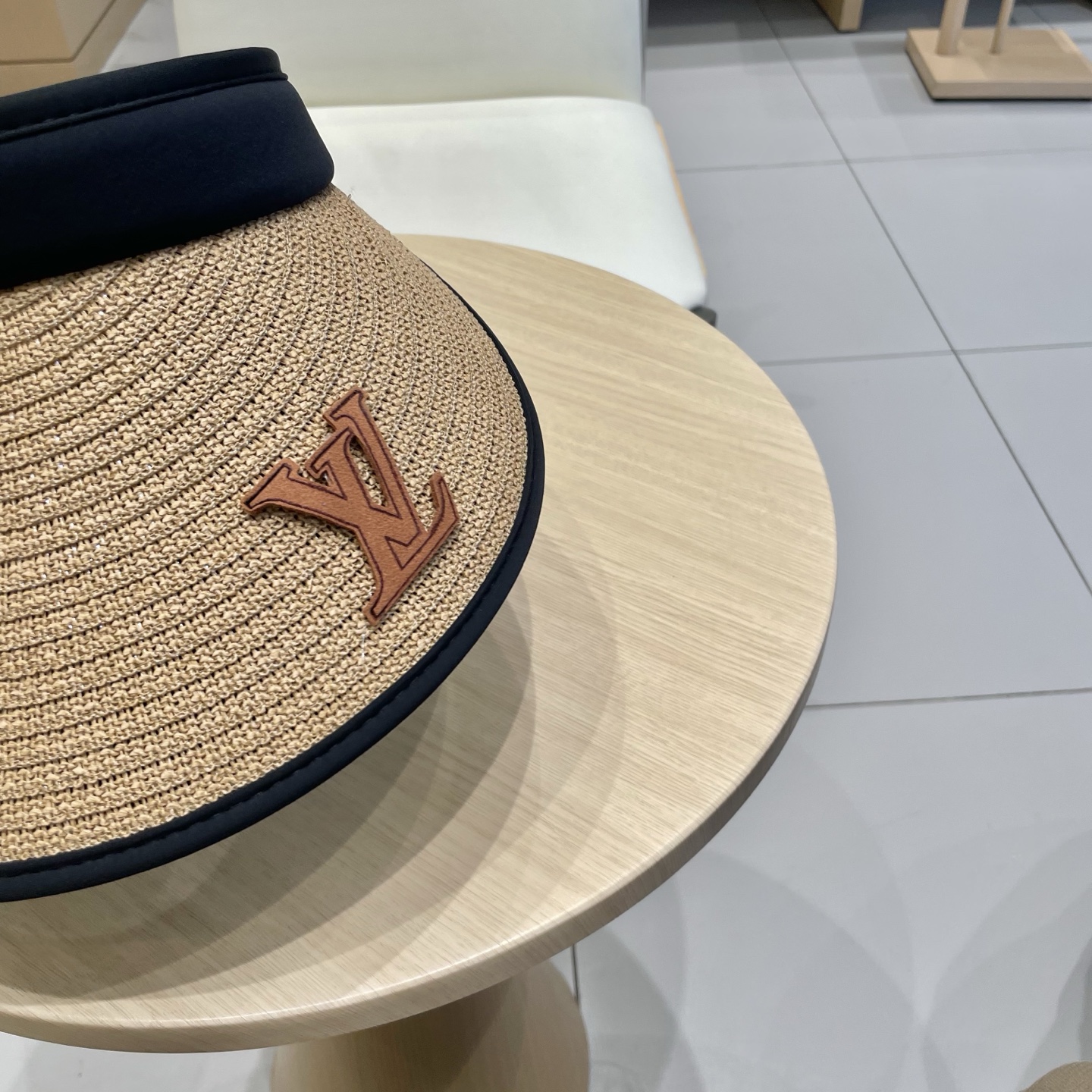 🧢路易威登棒球帽 LouisVuitton😍户外防晒帽子遮阳帽夏季天草帽防紫外线发箍式太阳帽简约空顶帽女