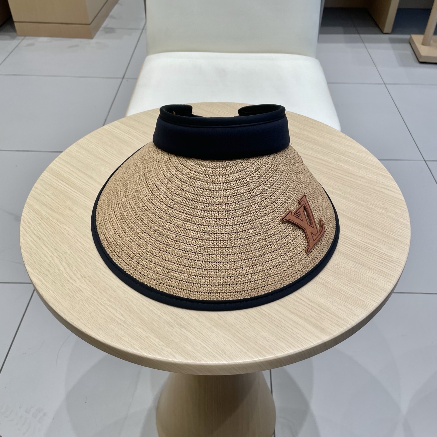 🧢路易威登棒球帽 LouisVuitton😍户外防晒帽子遮阳帽夏季天草帽防紫外线发箍式太阳帽简约空顶帽女