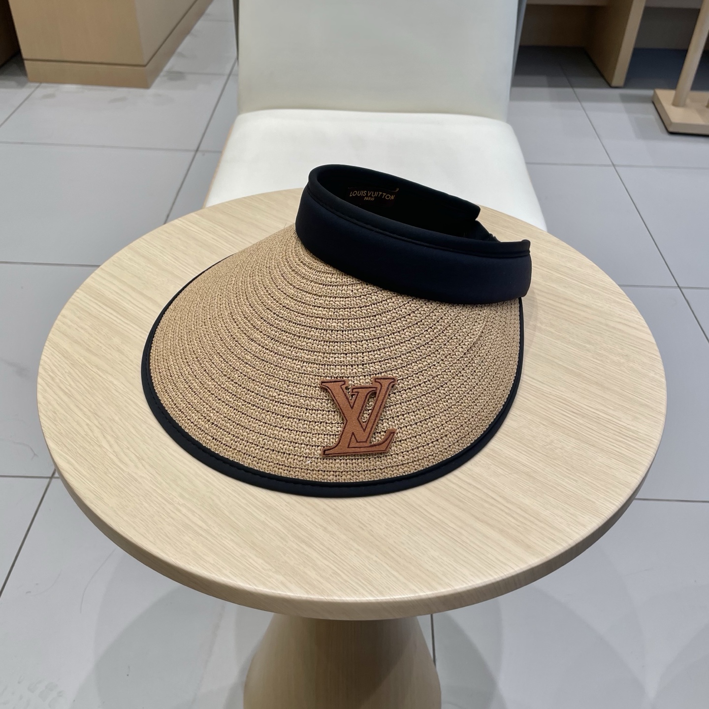 🧢路易威登棒球帽 LouisVuitton😍户外防晒帽子遮阳帽夏季天草帽防紫外线发箍式太阳帽简约空顶帽女