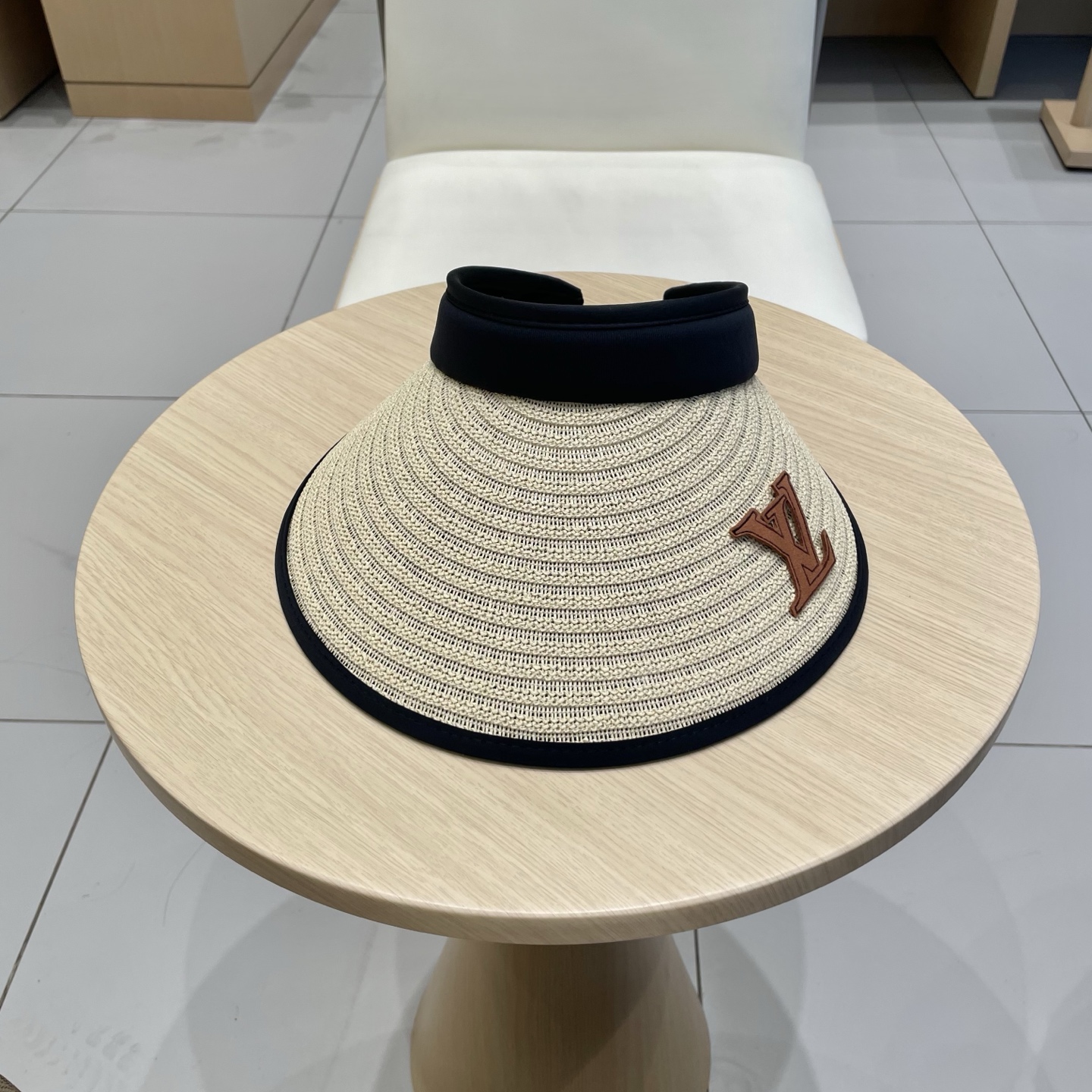 🧢路易威登棒球帽 LouisVuitton😍户外防晒帽子遮阳帽夏季天草帽防紫外线发箍式太阳帽简约空顶帽女