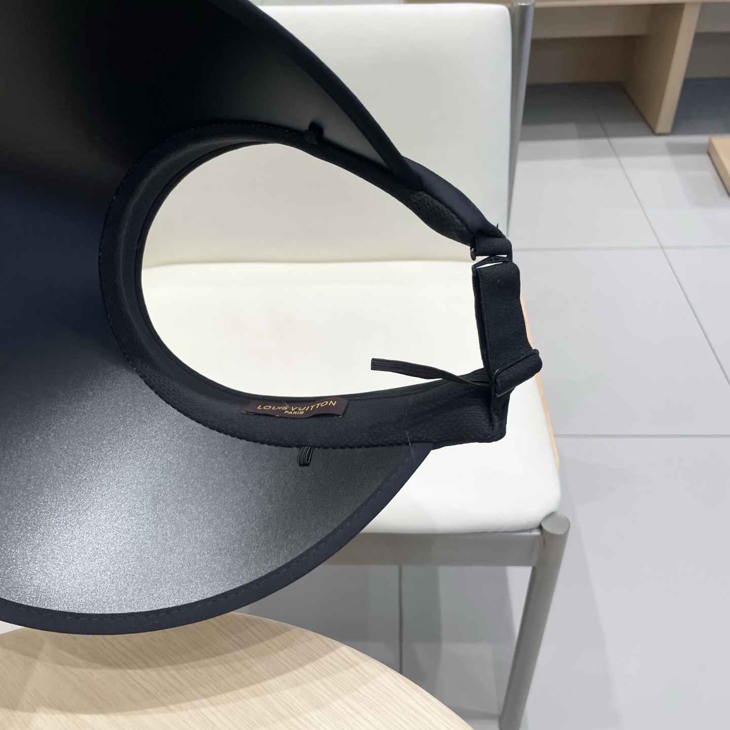 🧢路易威登棒球帽 LouisVuitton😍户外防晒帽子遮阳帽夏季天草帽防紫外线发箍式太阳帽简约空顶帽女