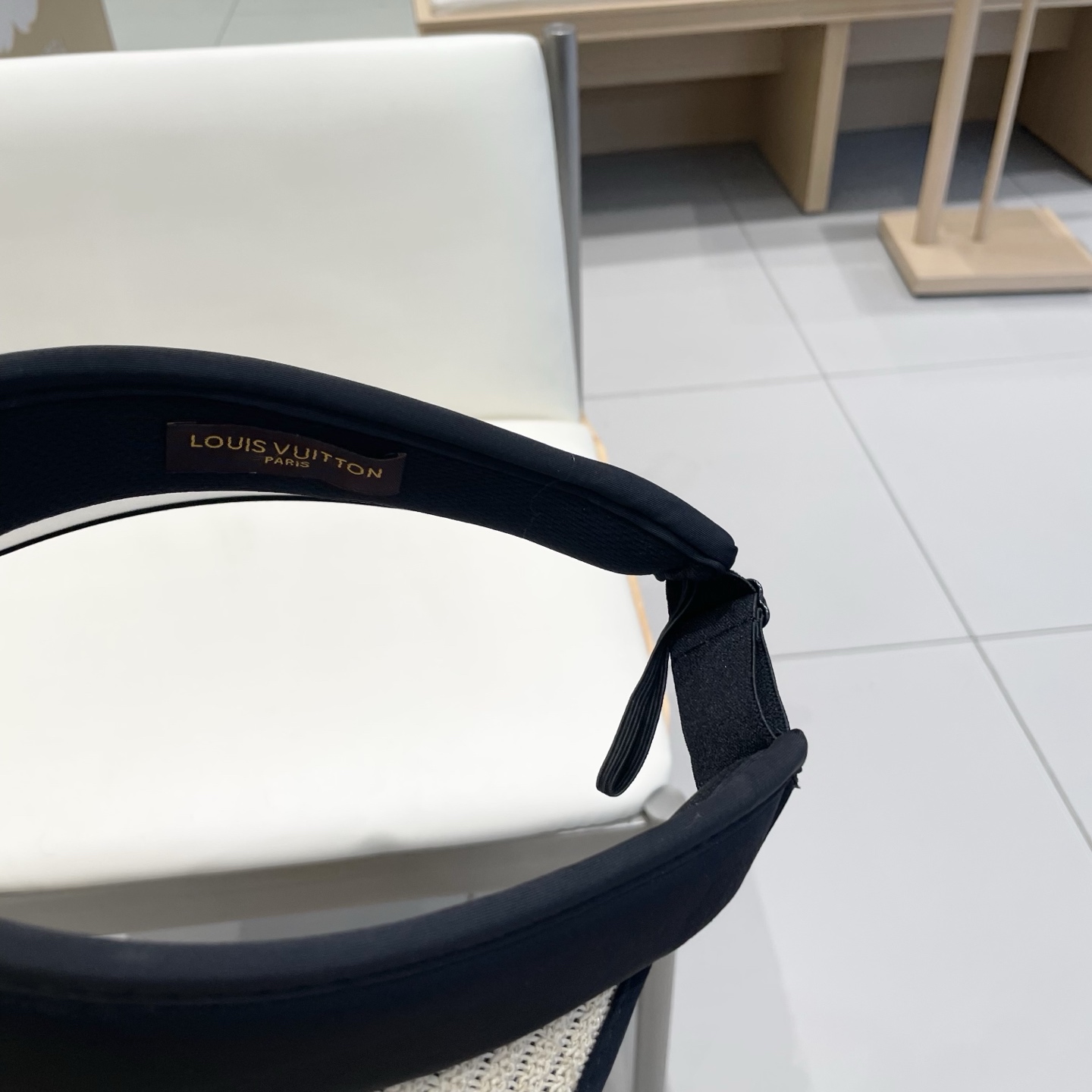 🧢路易威登棒球帽 LouisVuitton😍户外防晒帽子遮阳帽夏季天草帽防紫外线发箍式太阳帽简约空顶帽女