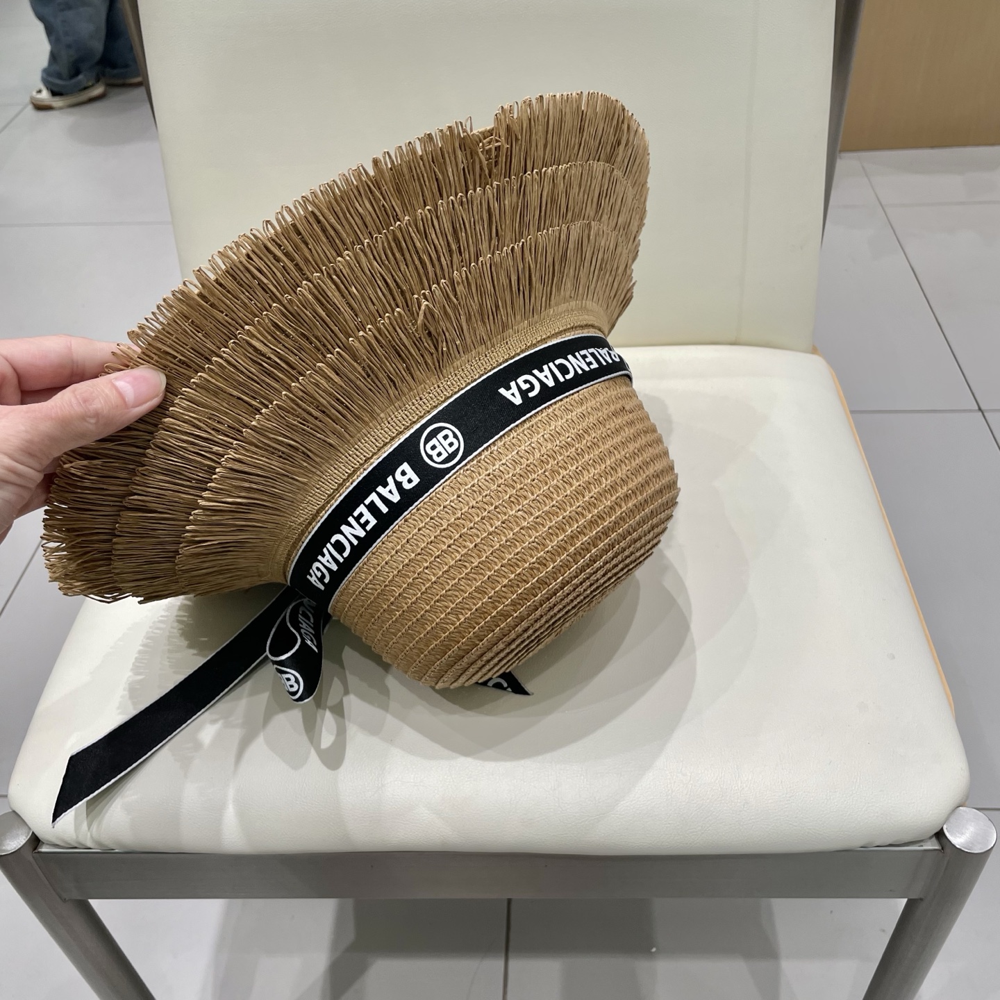  【balenciaga巴黎世家】2025新款蝴蝶结度假风草帽，旅行必备，超好搭配，赶紧入手！